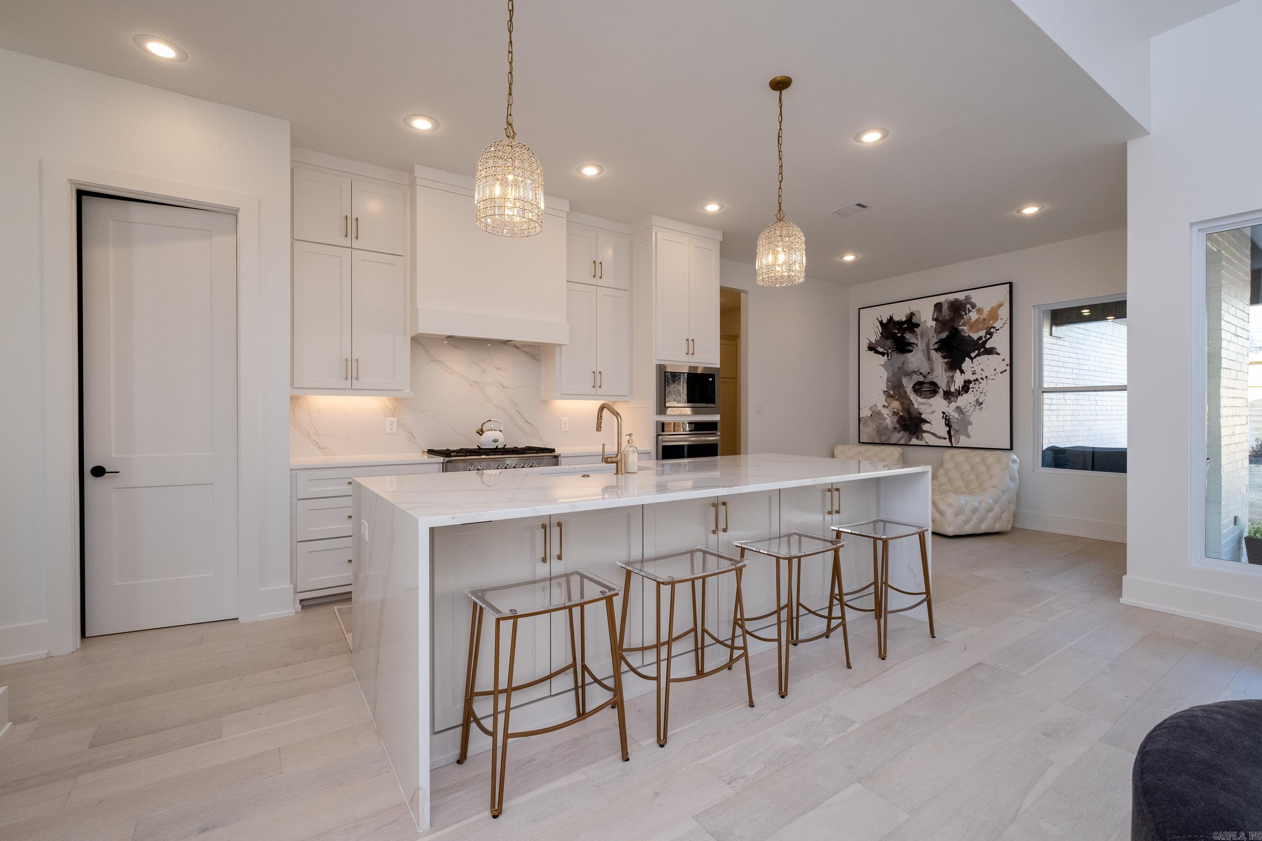 CHENAL VALLEY "FALSTONE COURT" - Residential