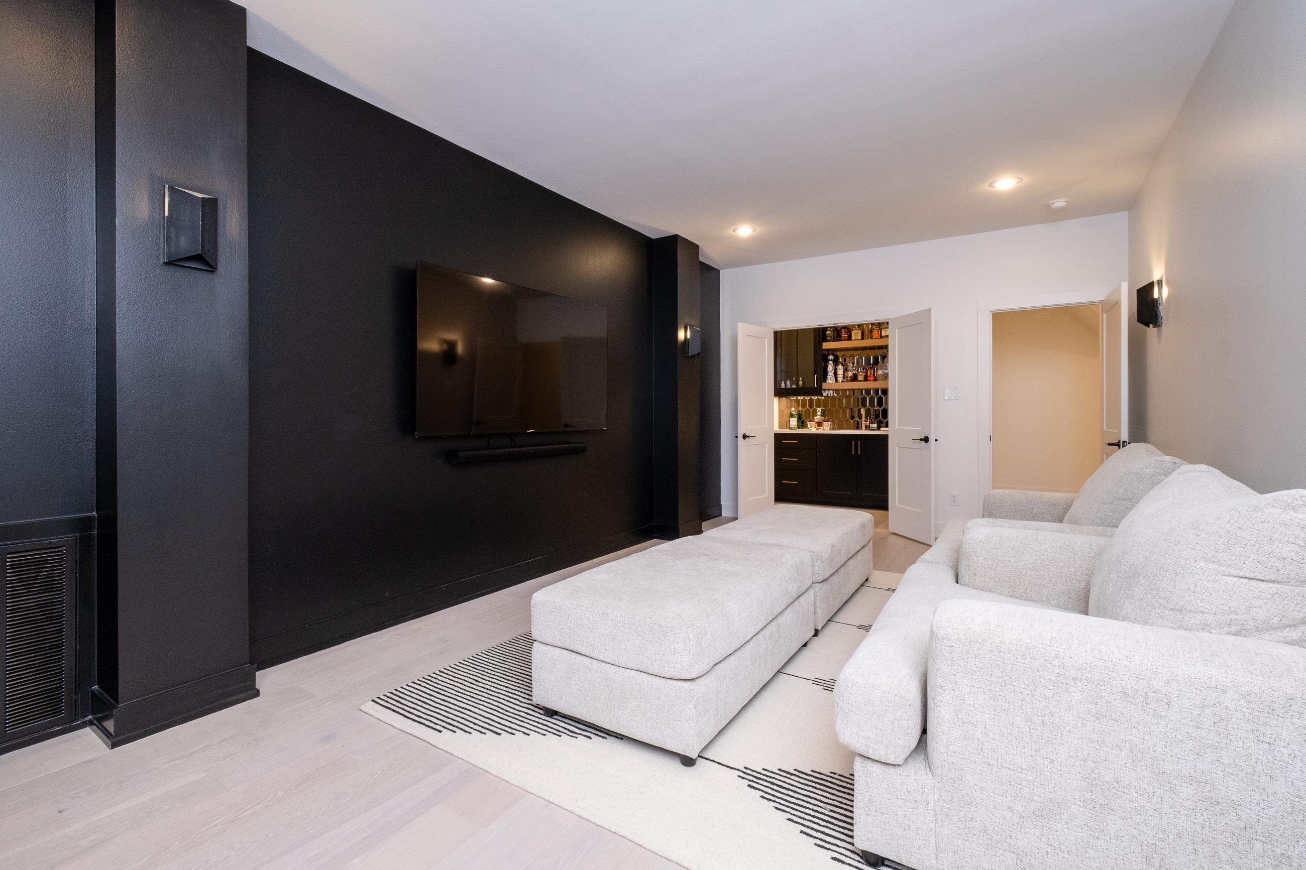 CHENAL VALLEY "FALSTONE COURT" - Residential