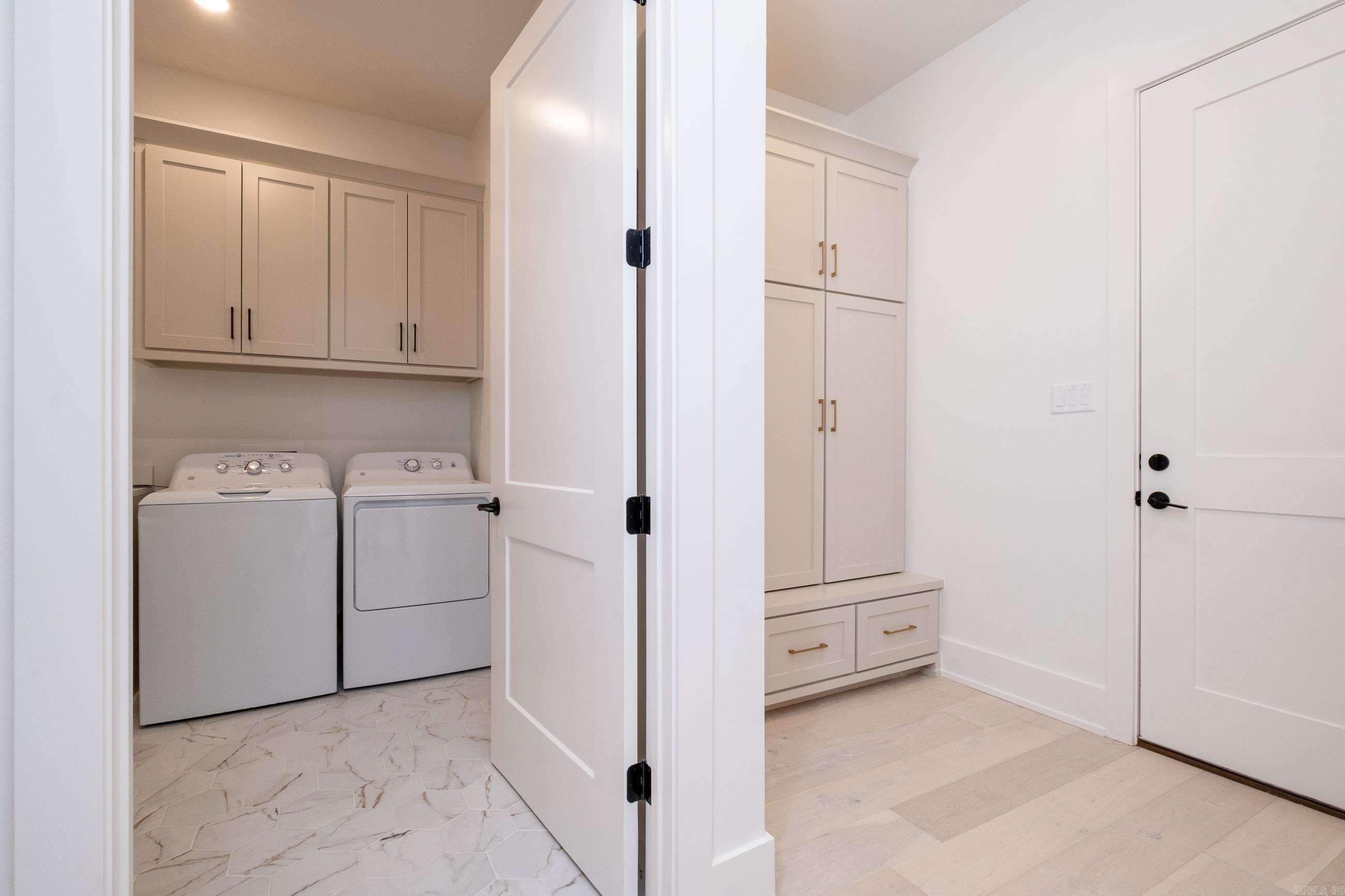 CHENAL VALLEY "FALSTONE COURT" - Residential