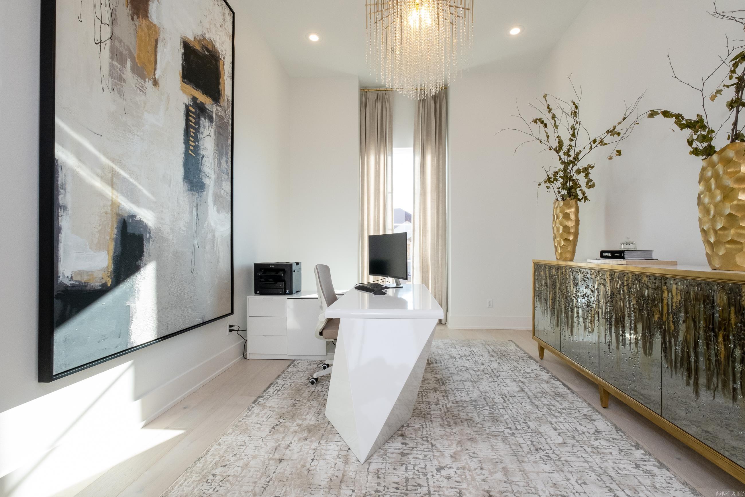 CHENAL VALLEY "FALSTONE COURT" - Residential