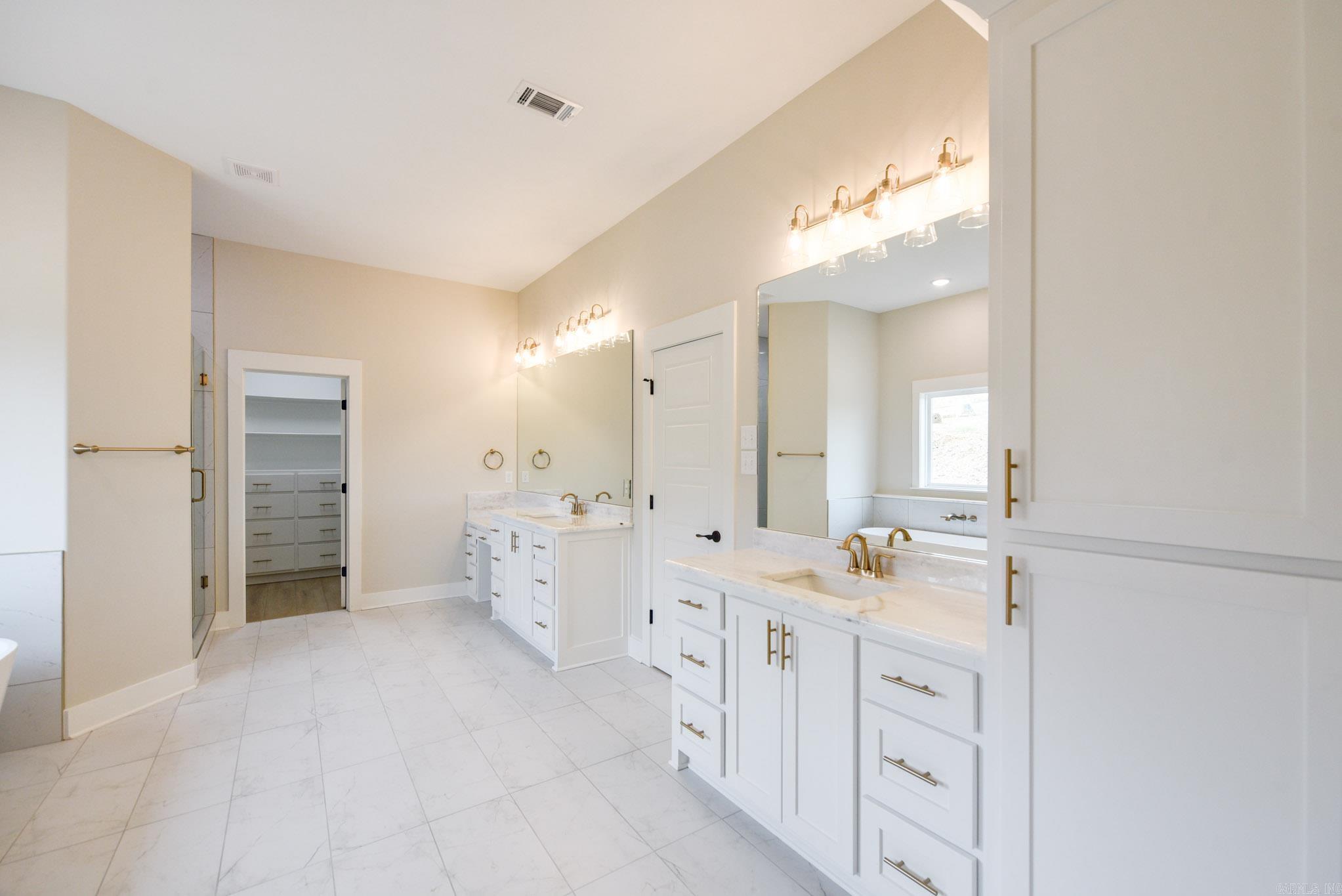 MAUMELLE VALLEY ESTATES - Residential