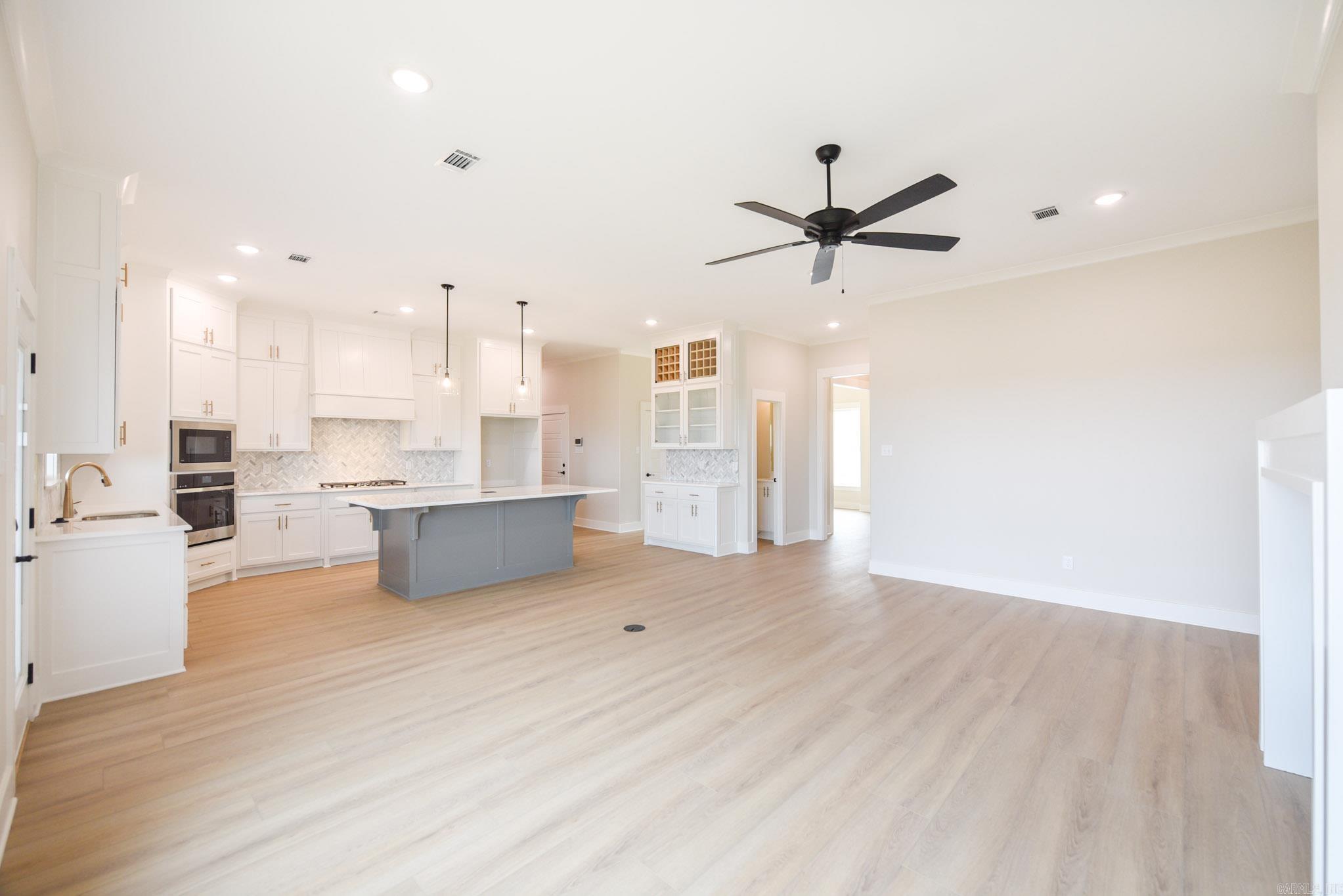 MAUMELLE VALLEY ESTATES - Residential
