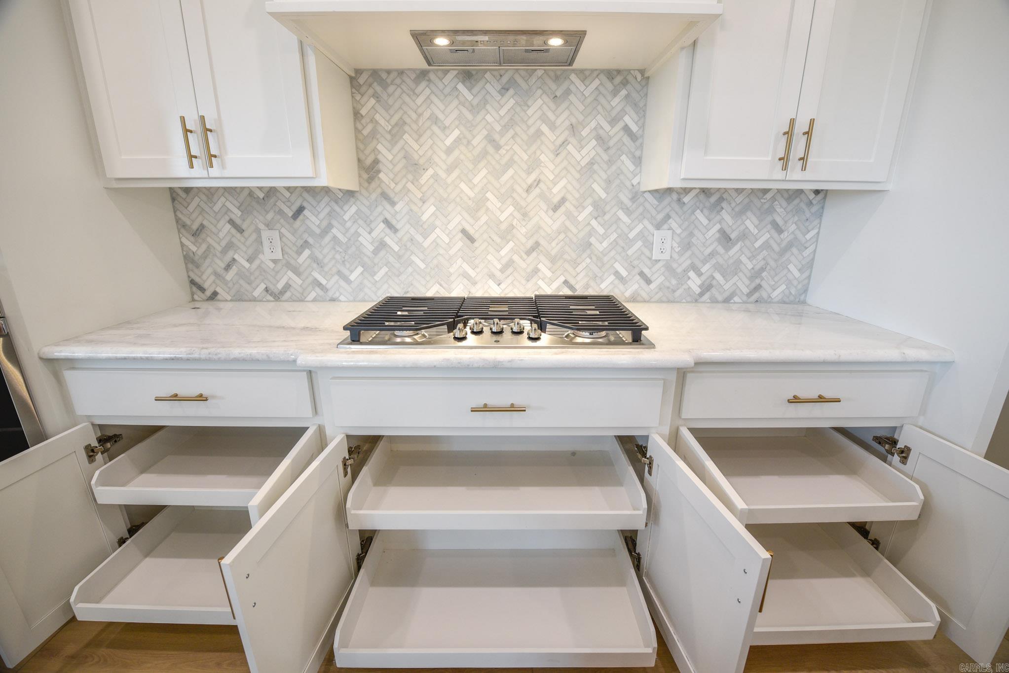 MAUMELLE VALLEY ESTATES - Residential
