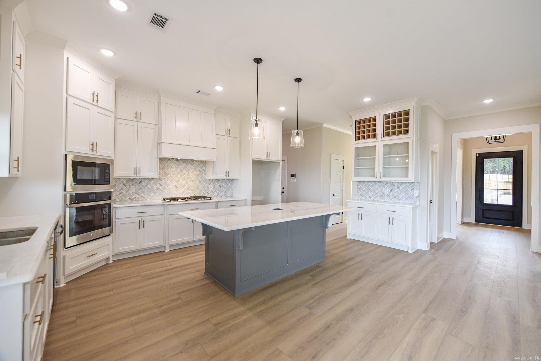 MAUMELLE VALLEY ESTATES - Residential