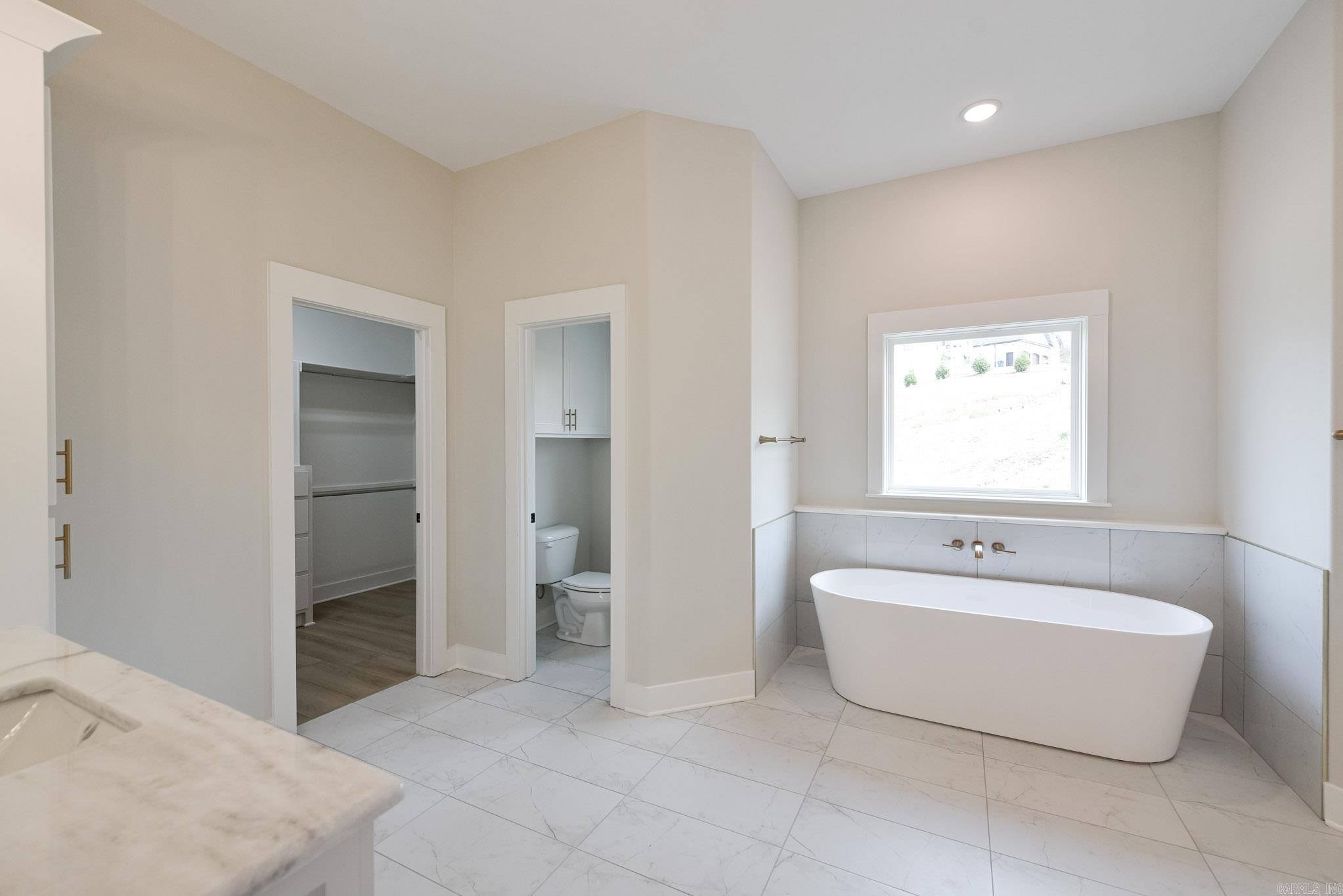 MAUMELLE VALLEY ESTATES - Residential