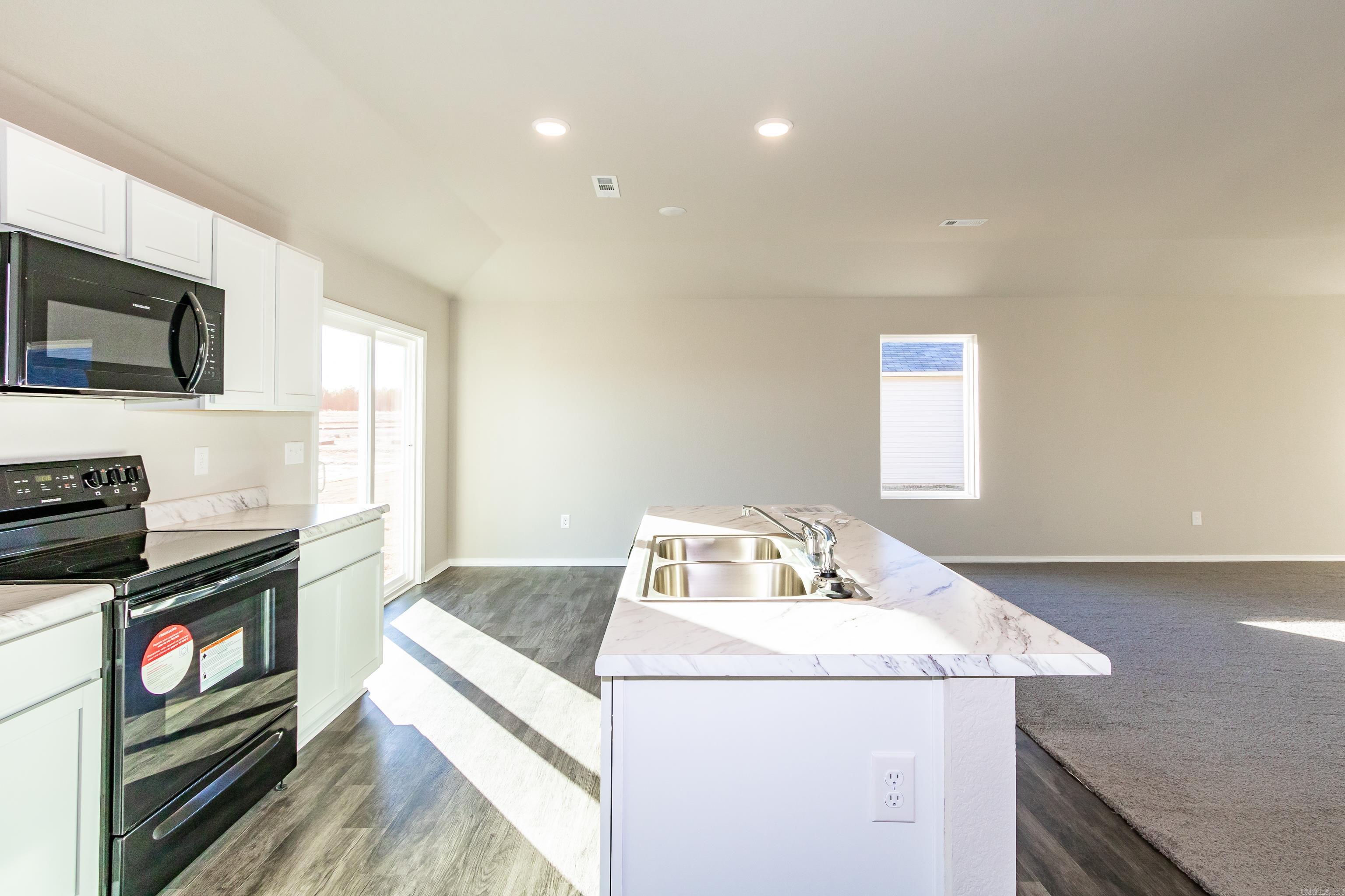 SPRINGLAKE TRAILS - Residential