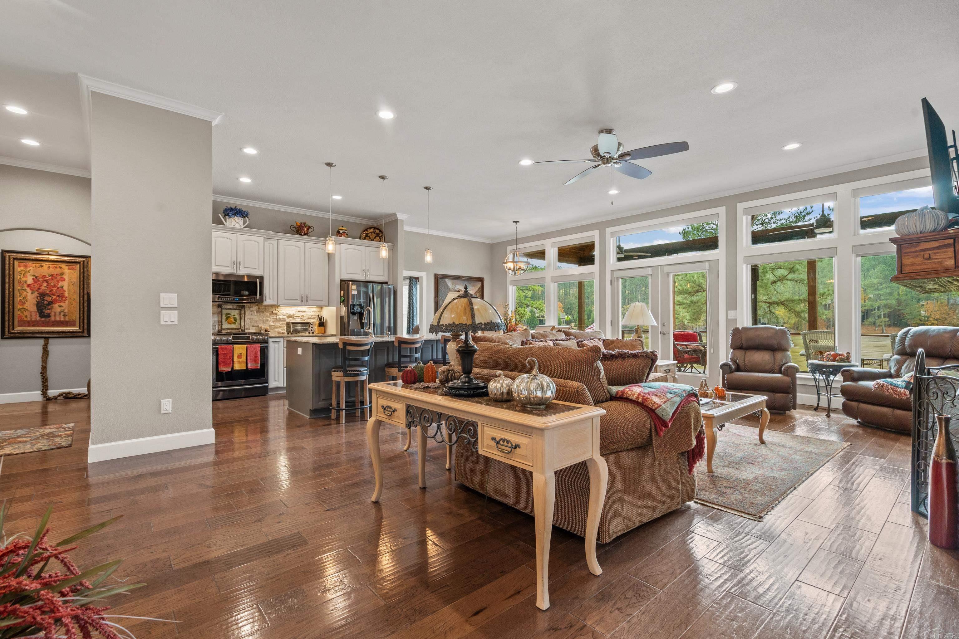 ALTA VISTA - Residential