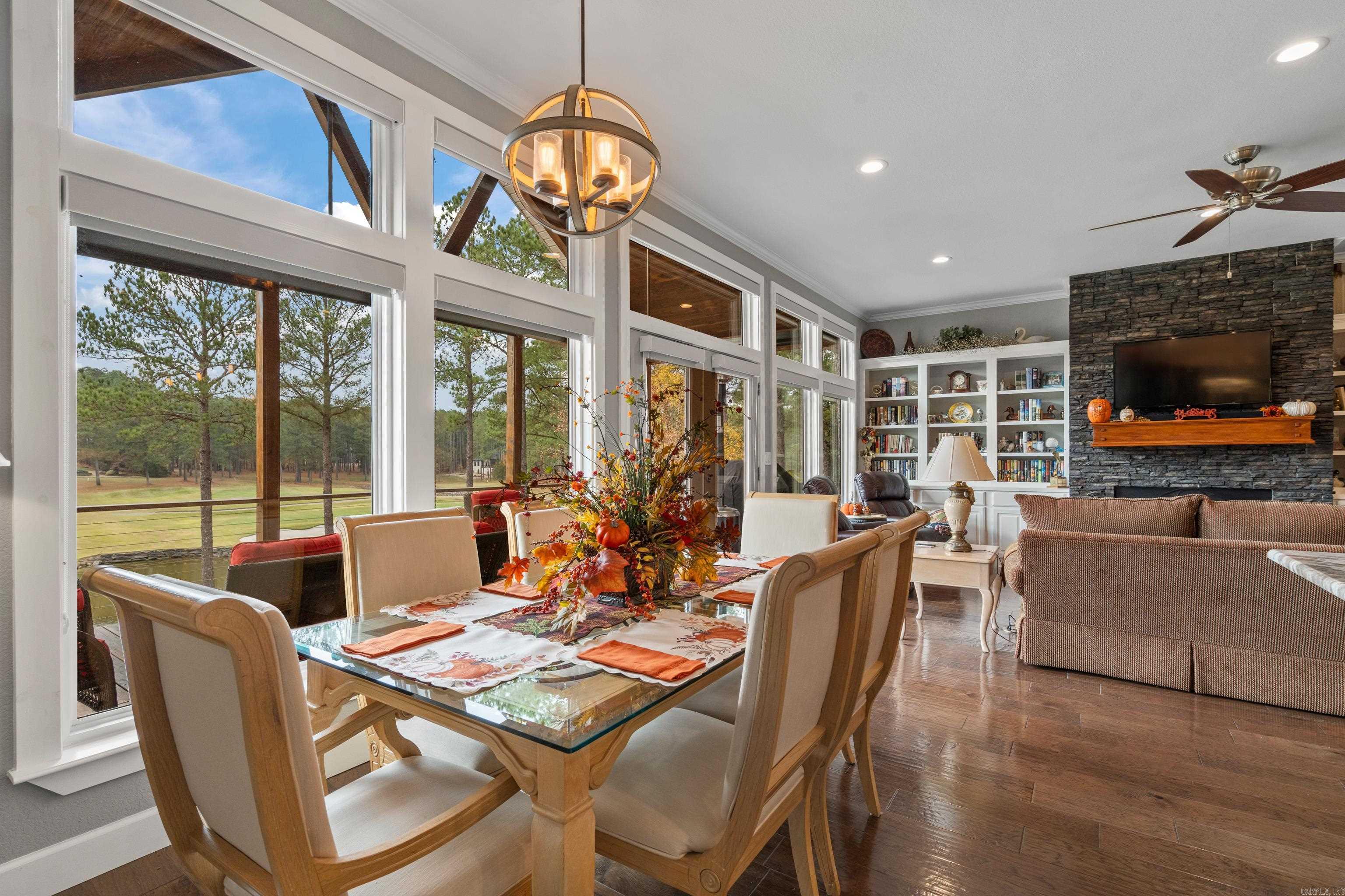 ALTA VISTA - Residential