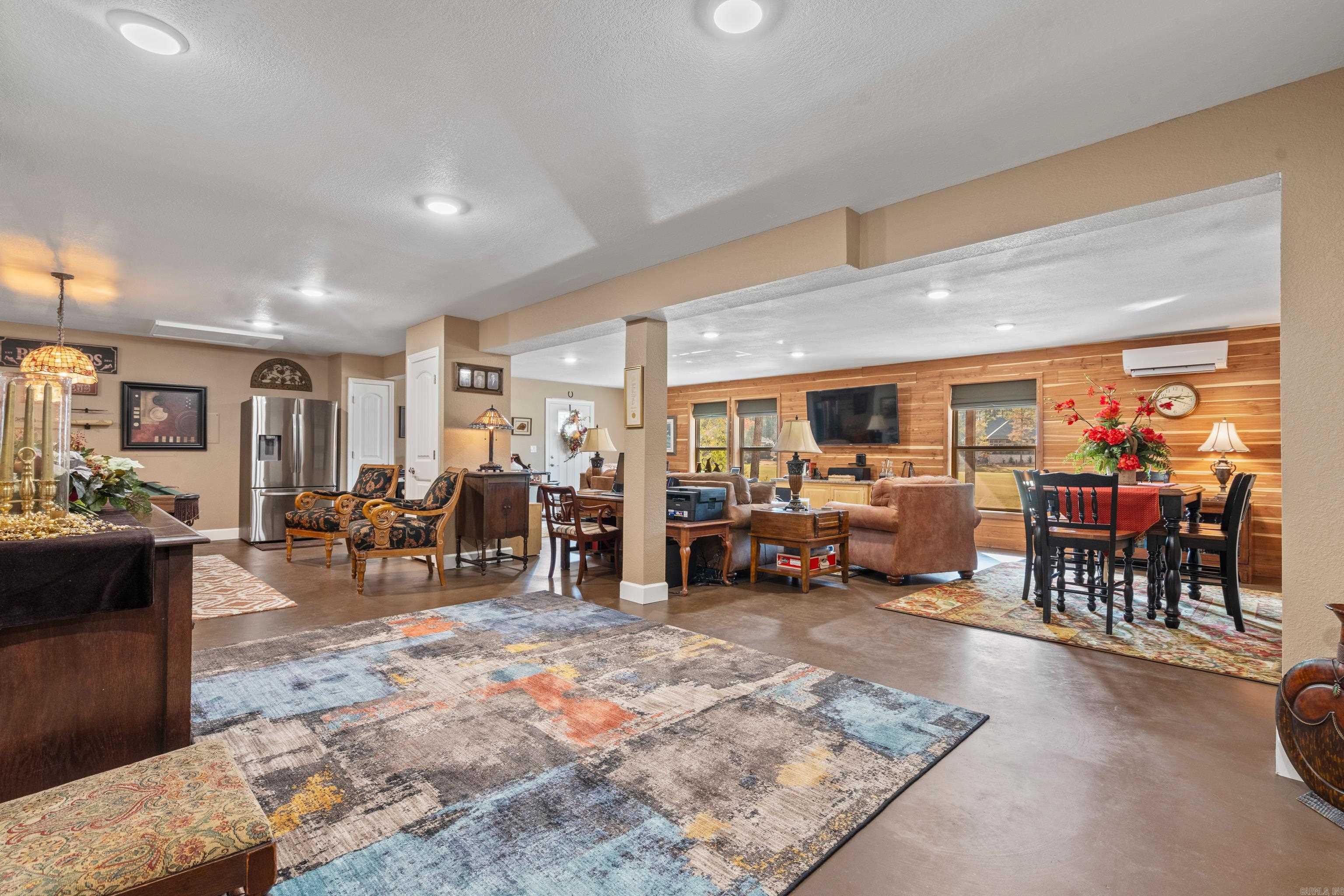 ALTA VISTA - Residential