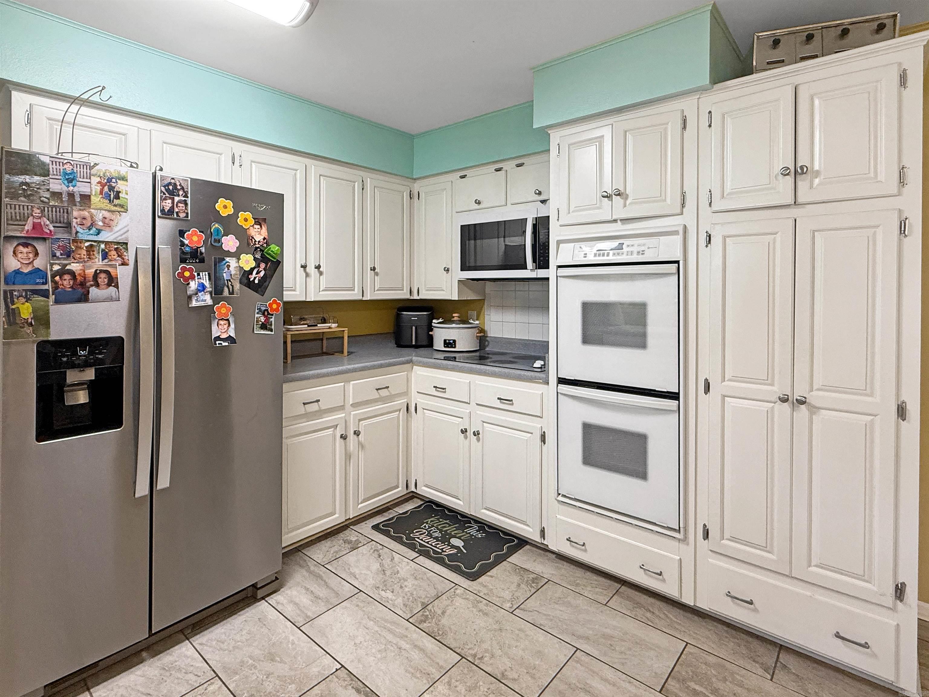 LAKEVIEW ACRES - Residential