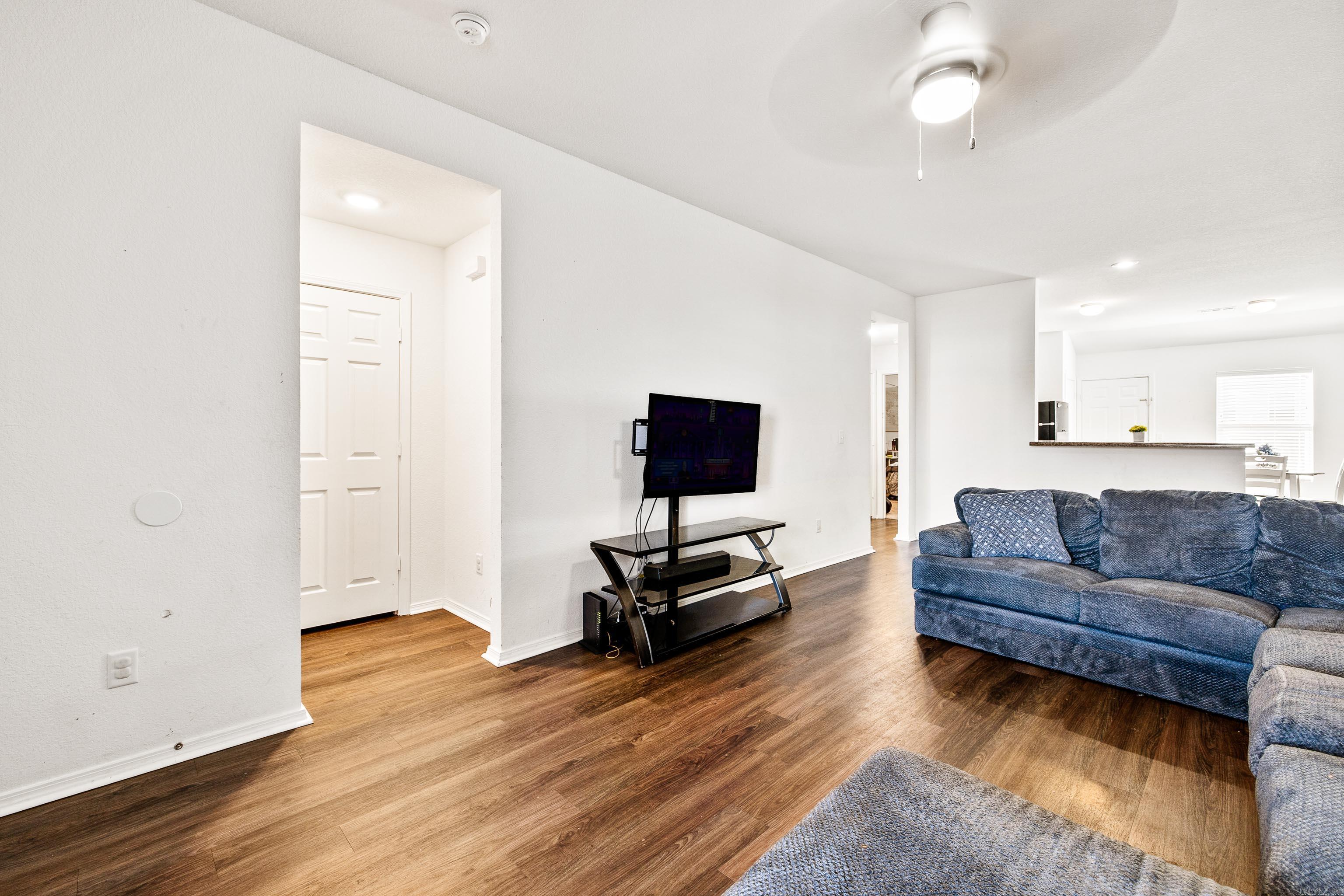 THE MEADOWS - Residential