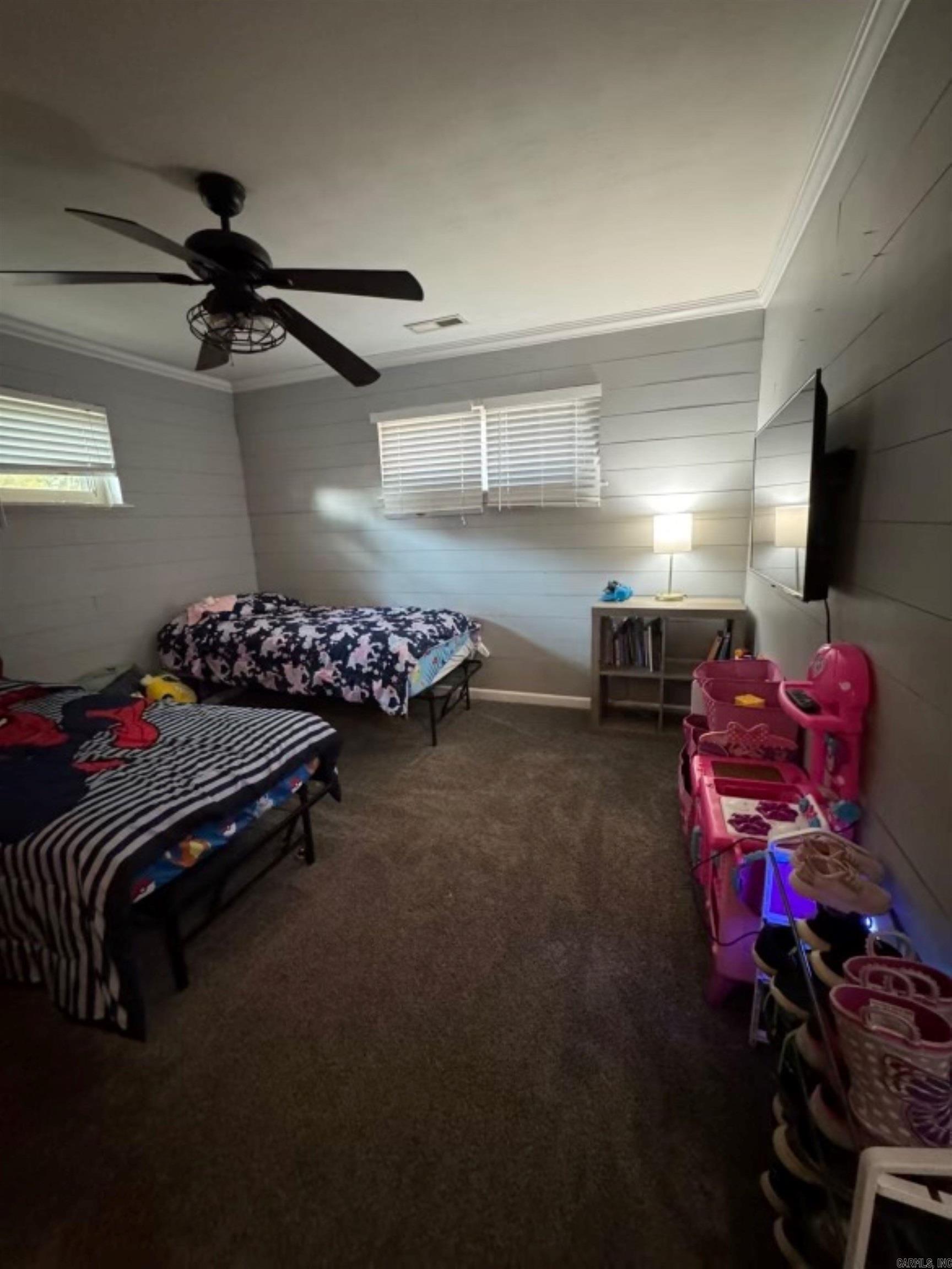 SHADY ACRES - Residential