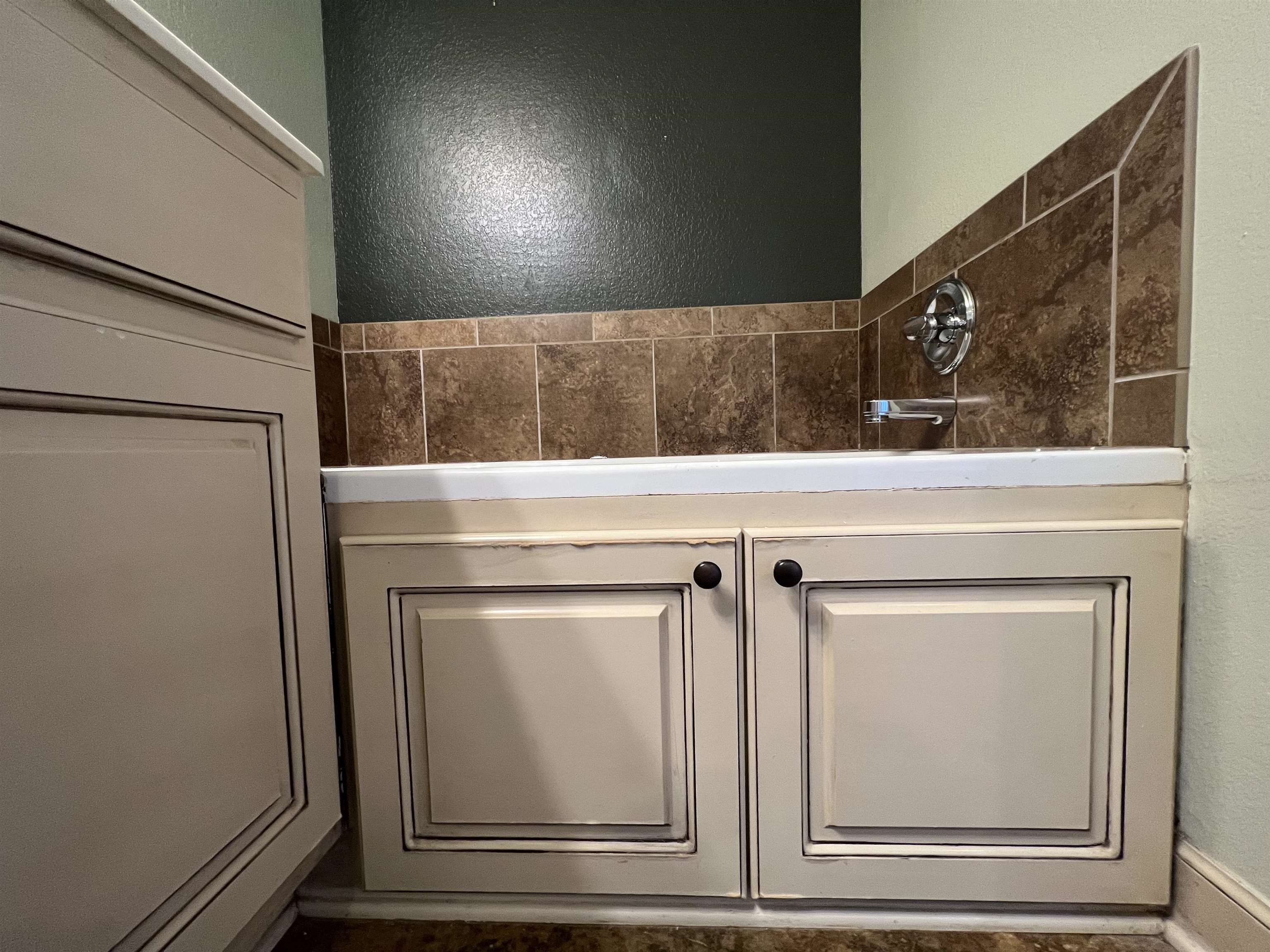 Jewels Estates - Residential Lease