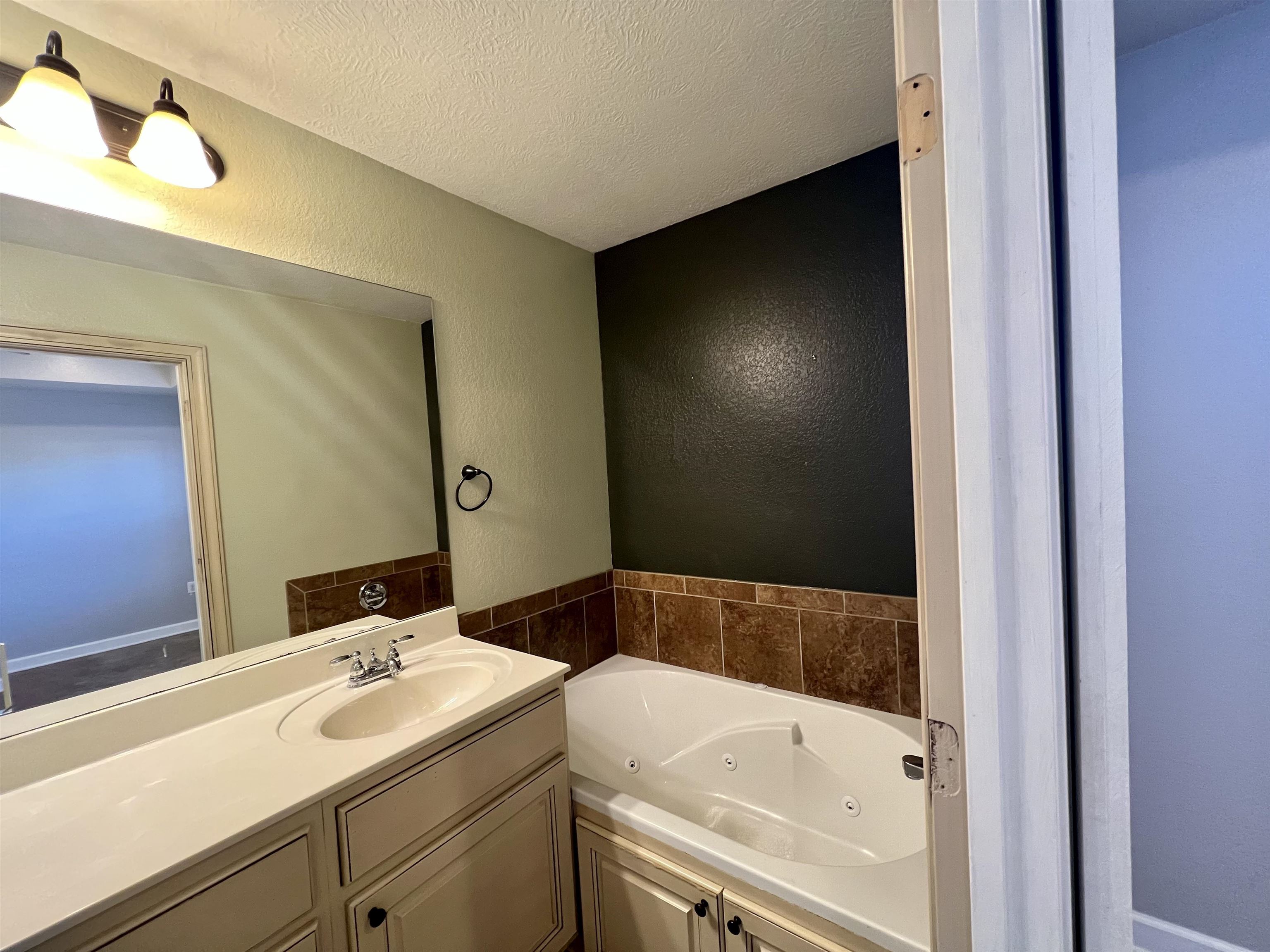 Jewels Estates - Residential Lease