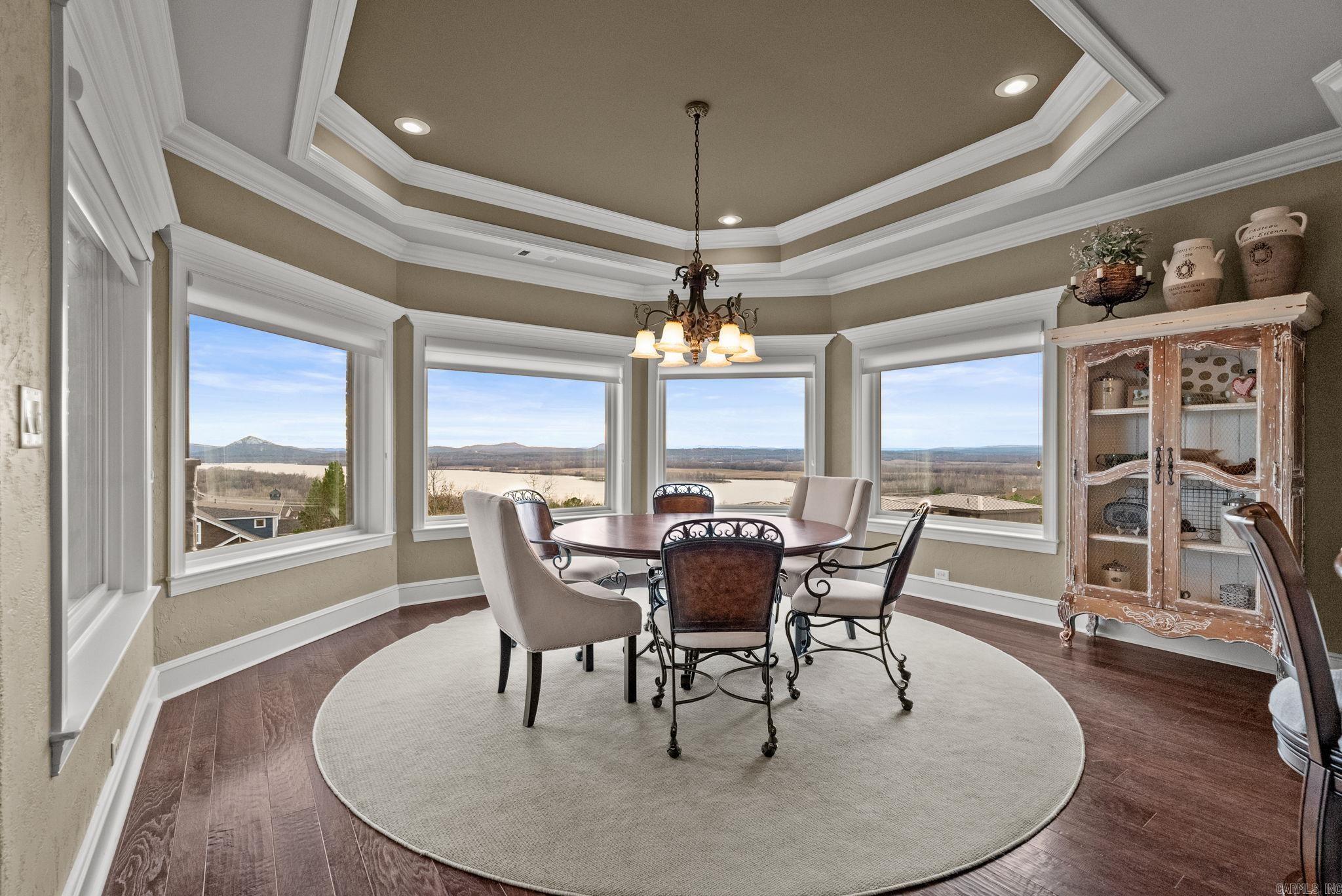 MOUNTAIN CREST ESTATES - Residential