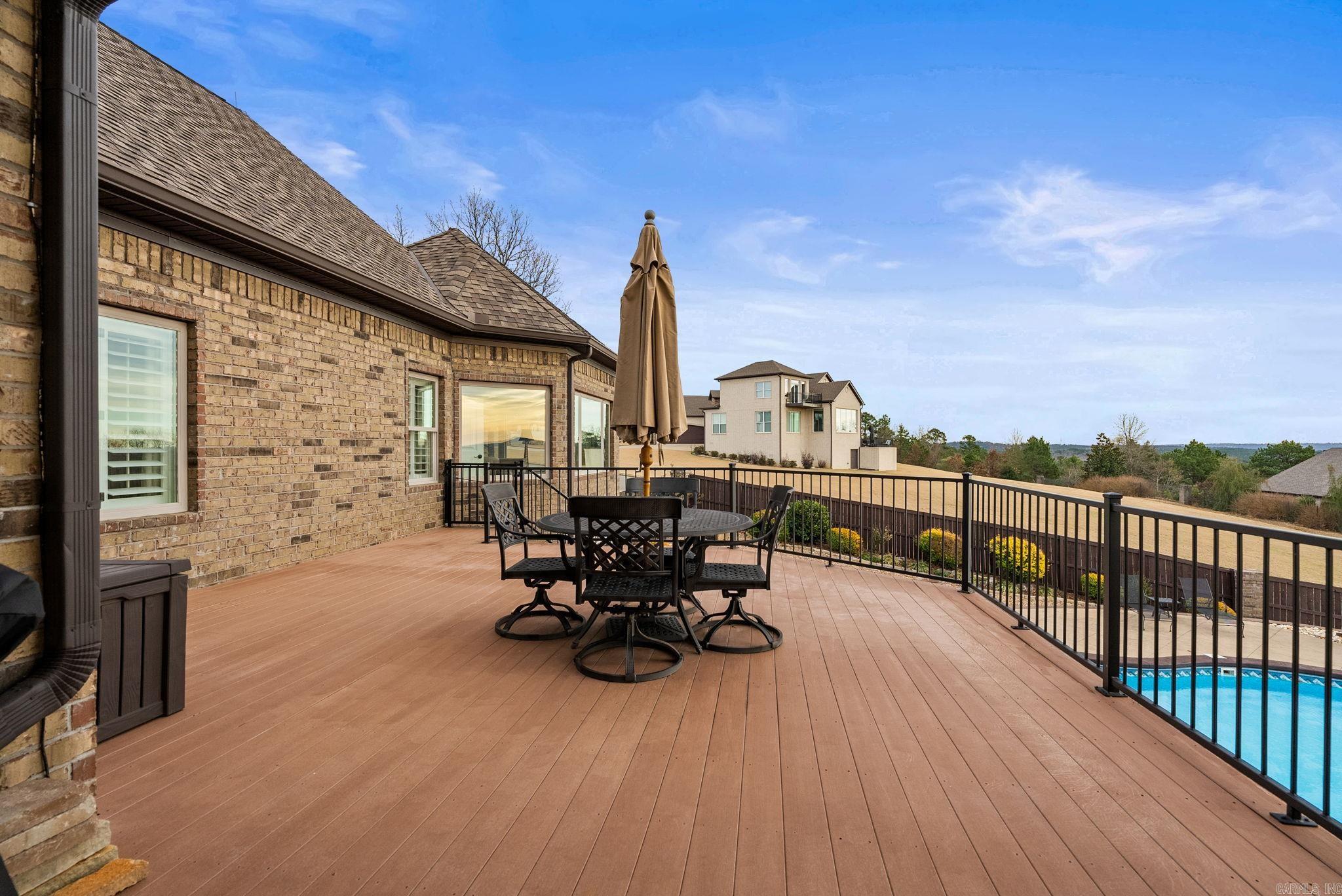 MOUNTAIN CREST ESTATES - Residential