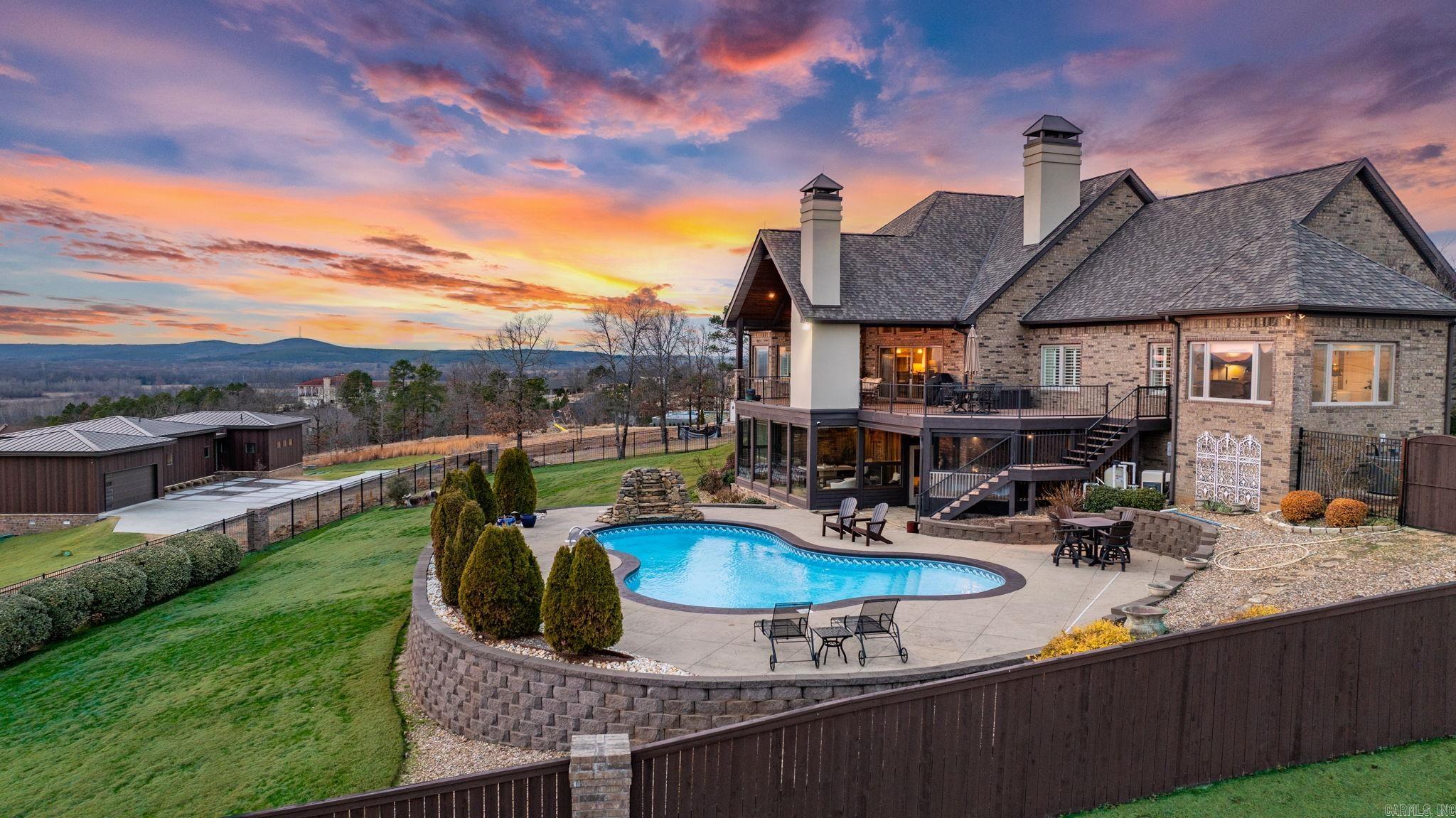 MOUNTAIN CREST ESTATES - Residential