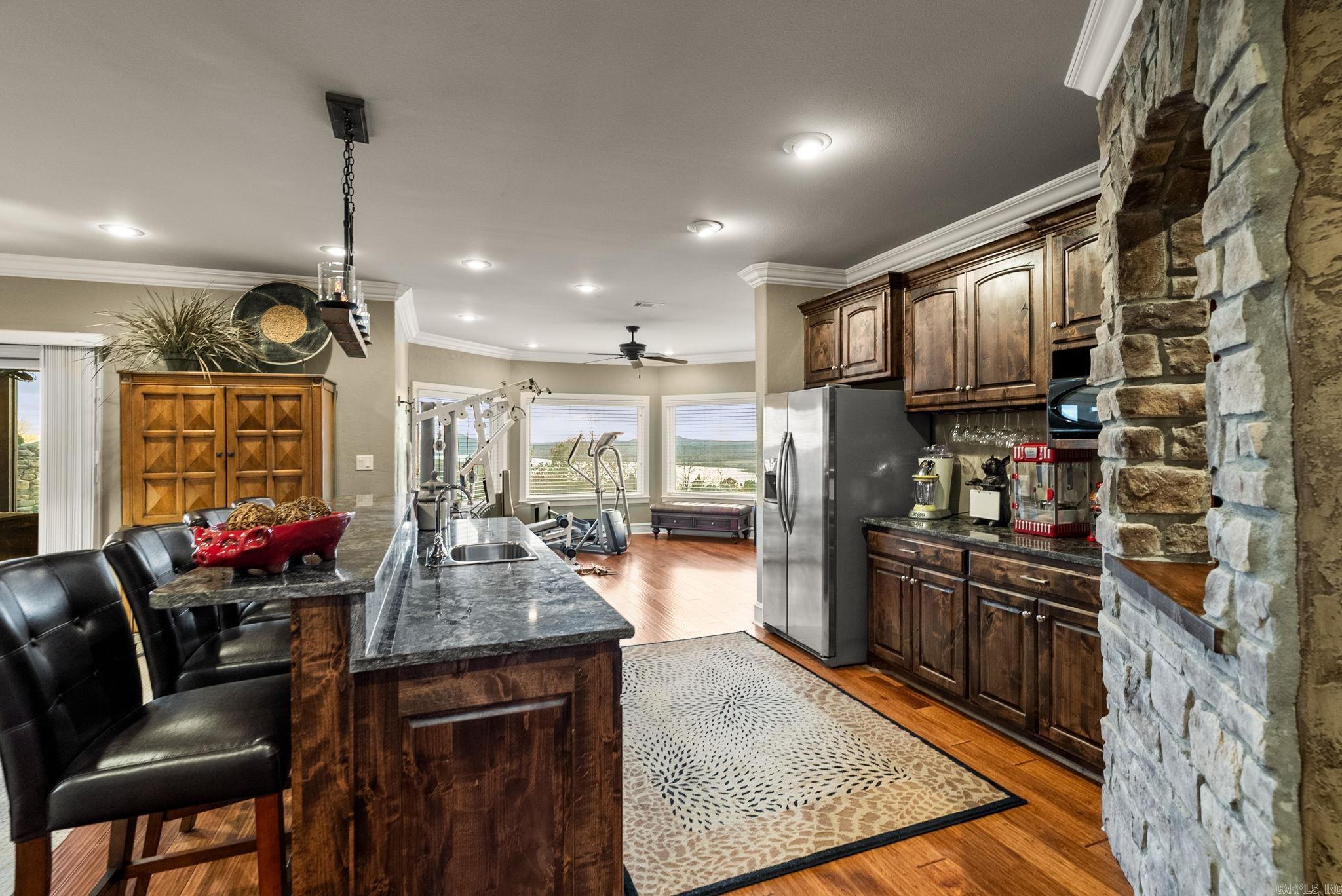 MOUNTAIN CREST ESTATES - Residential