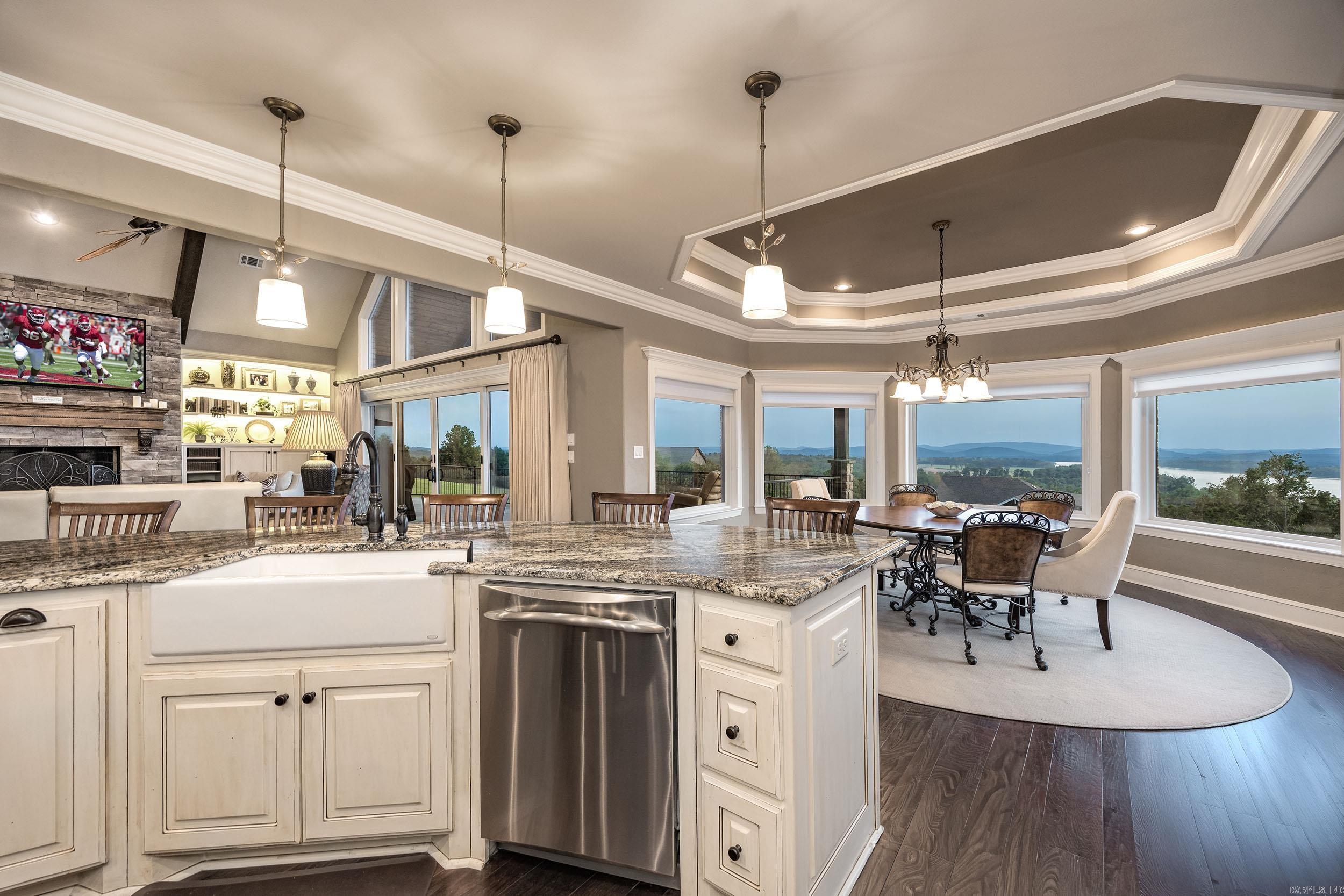 MOUNTAIN CREST ESTATES - Residential