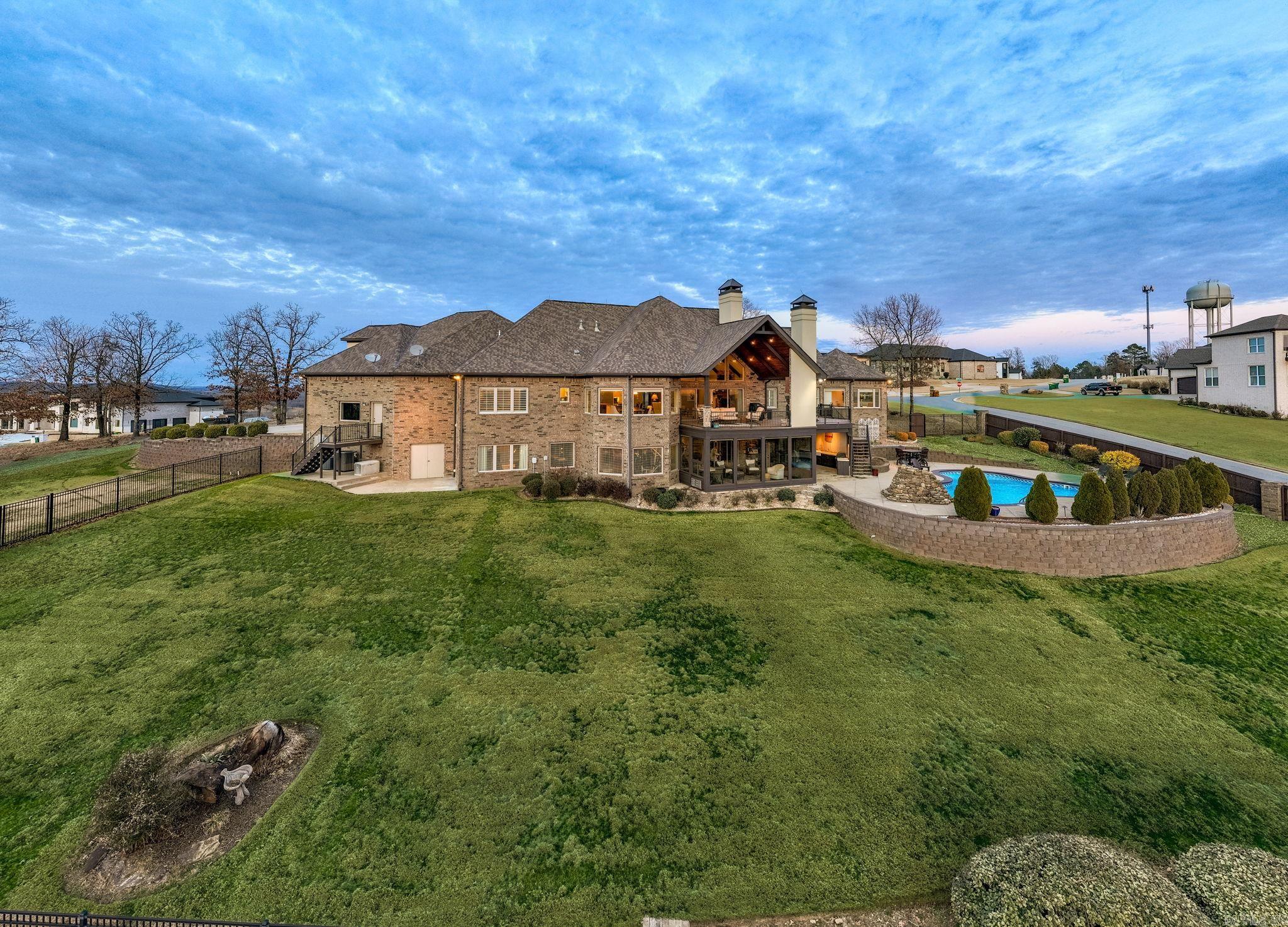 MOUNTAIN CREST ESTATES - Residential