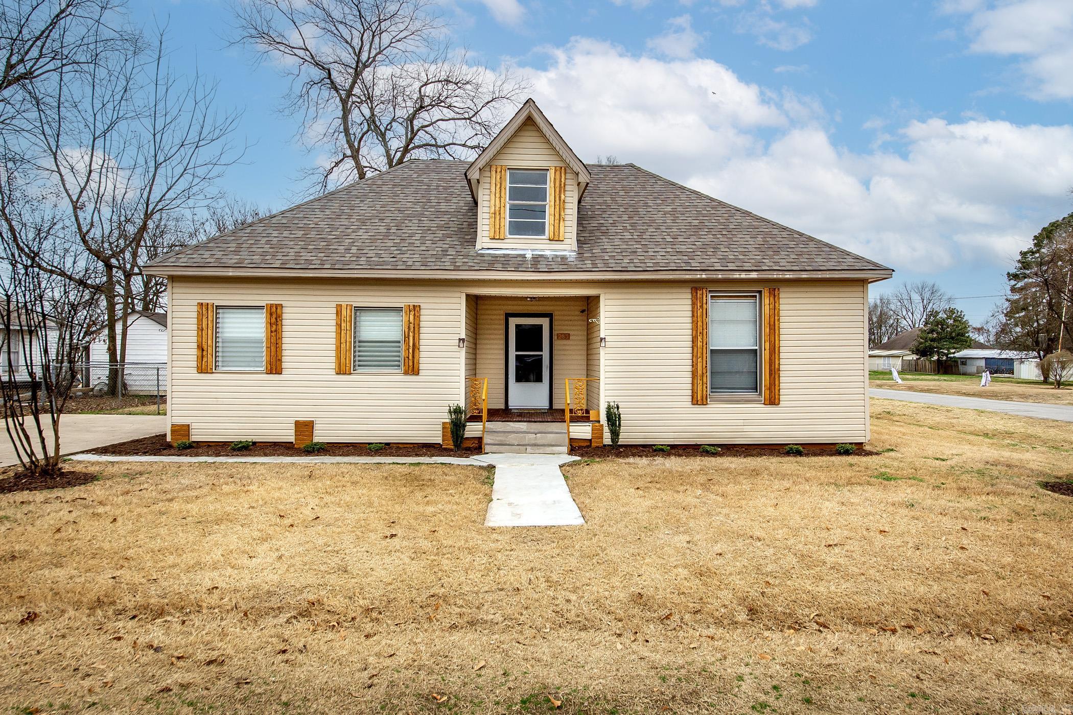 Interested in the Charm of Small town living but still close to the city? Check out this newly renovated 3-bedroom 2-bathroom home with Bonus Space. This house boasts New Roof, New Flooring, Fresh Paint, New Water Heater, New Mini-Splits, New Countertops, Updated Bathrooms, Fully Fenced Yard, Outside Storage, updated wiring, New Water lines, etc. Schedule your appointment today! See agent remarks.