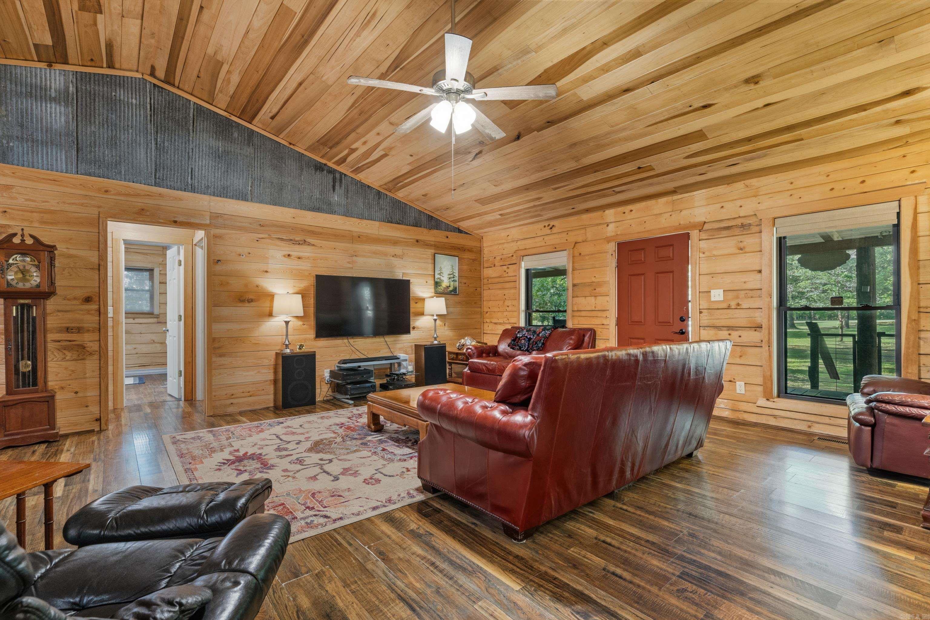 Metes & Bounds - Residential