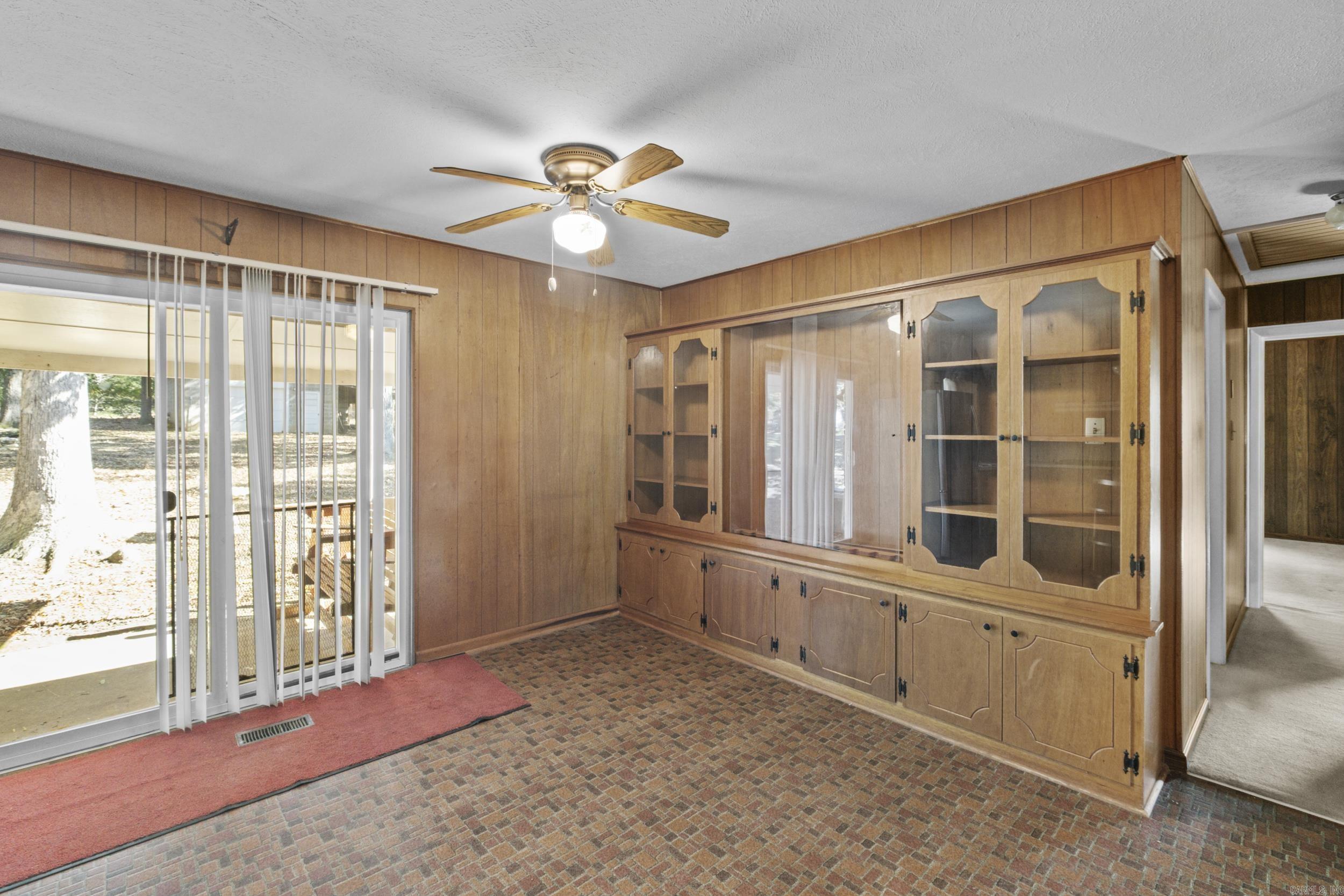 STONES - Residential