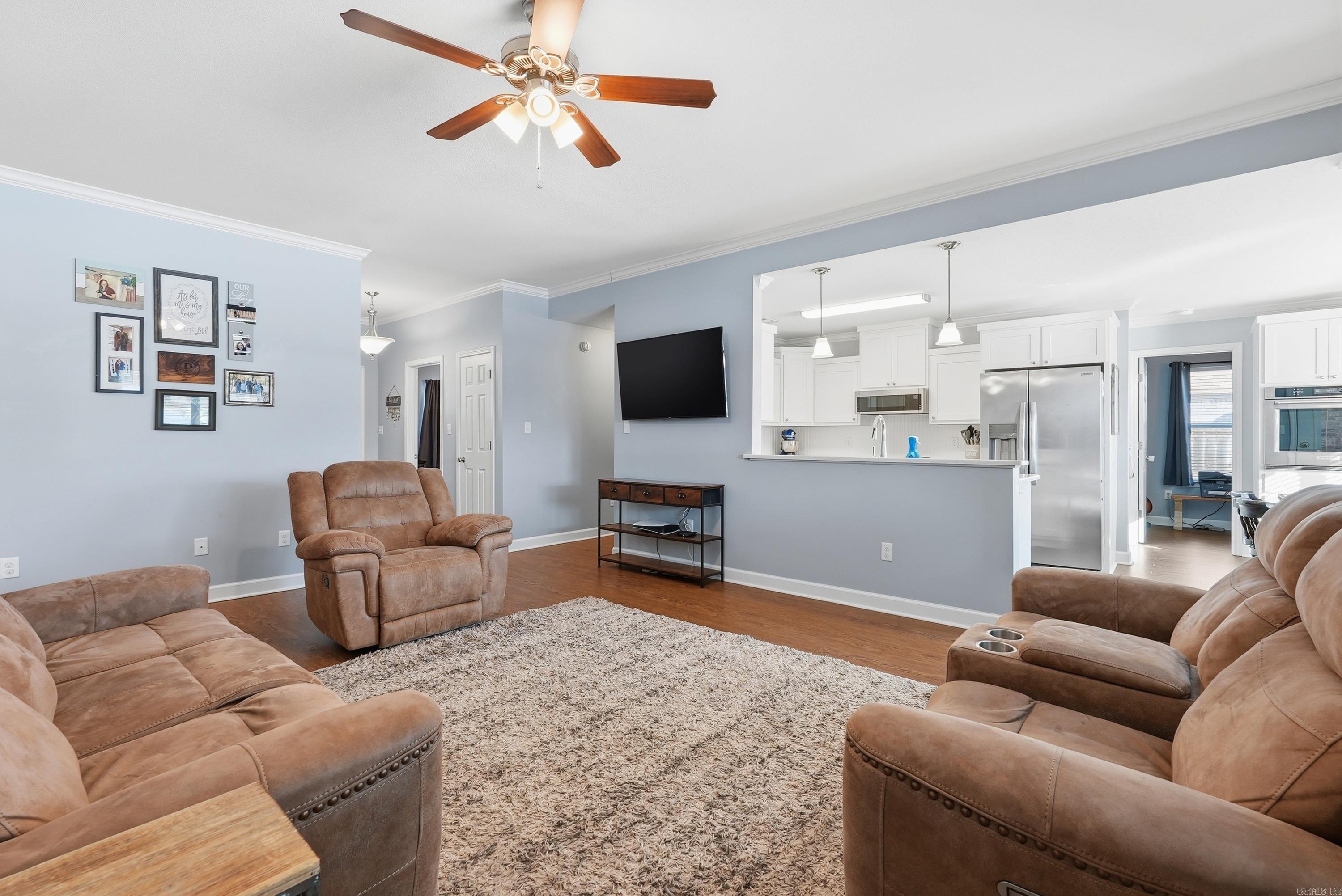 SAGEBRUSH COVE - Residential