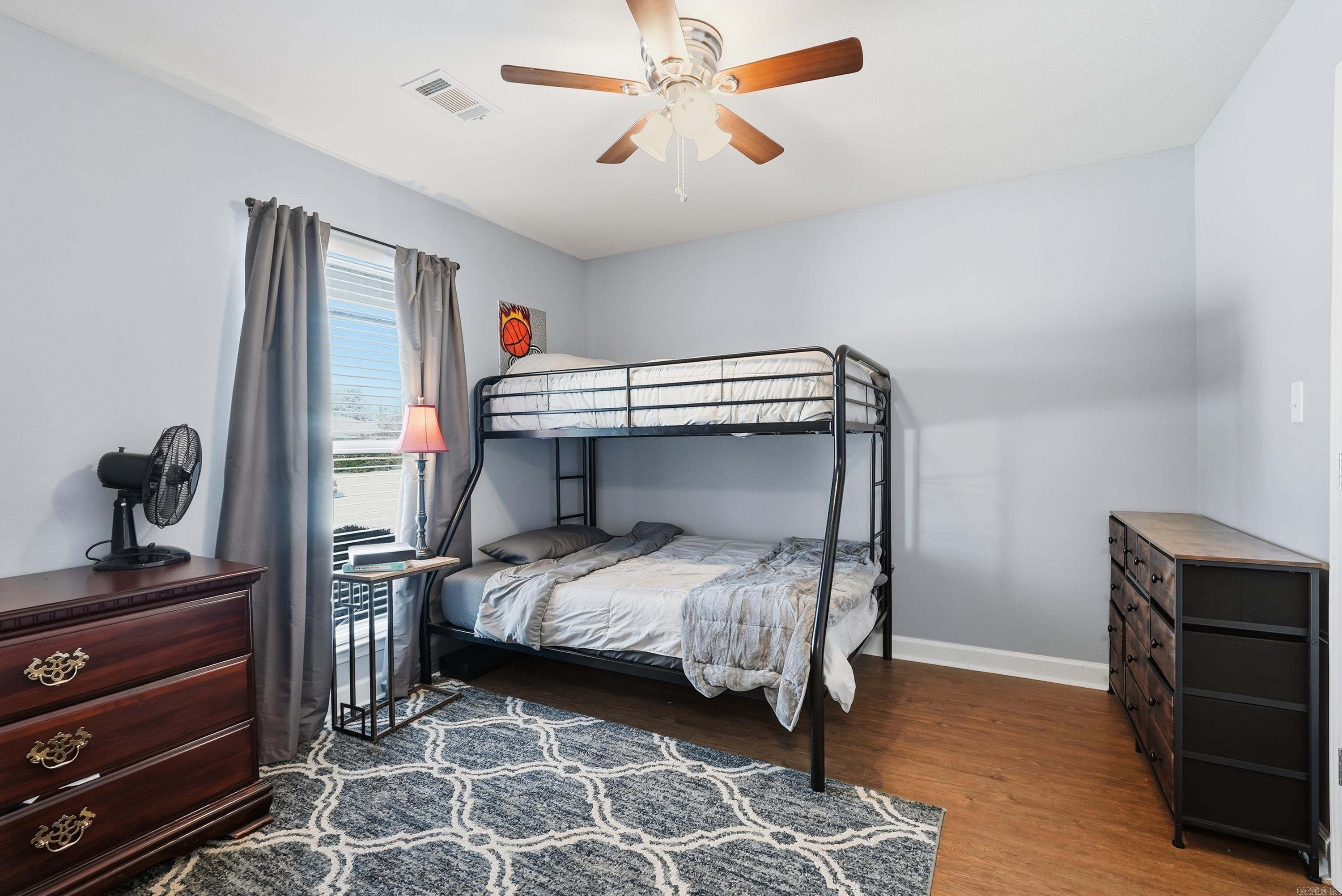 SAGEBRUSH COVE - Residential