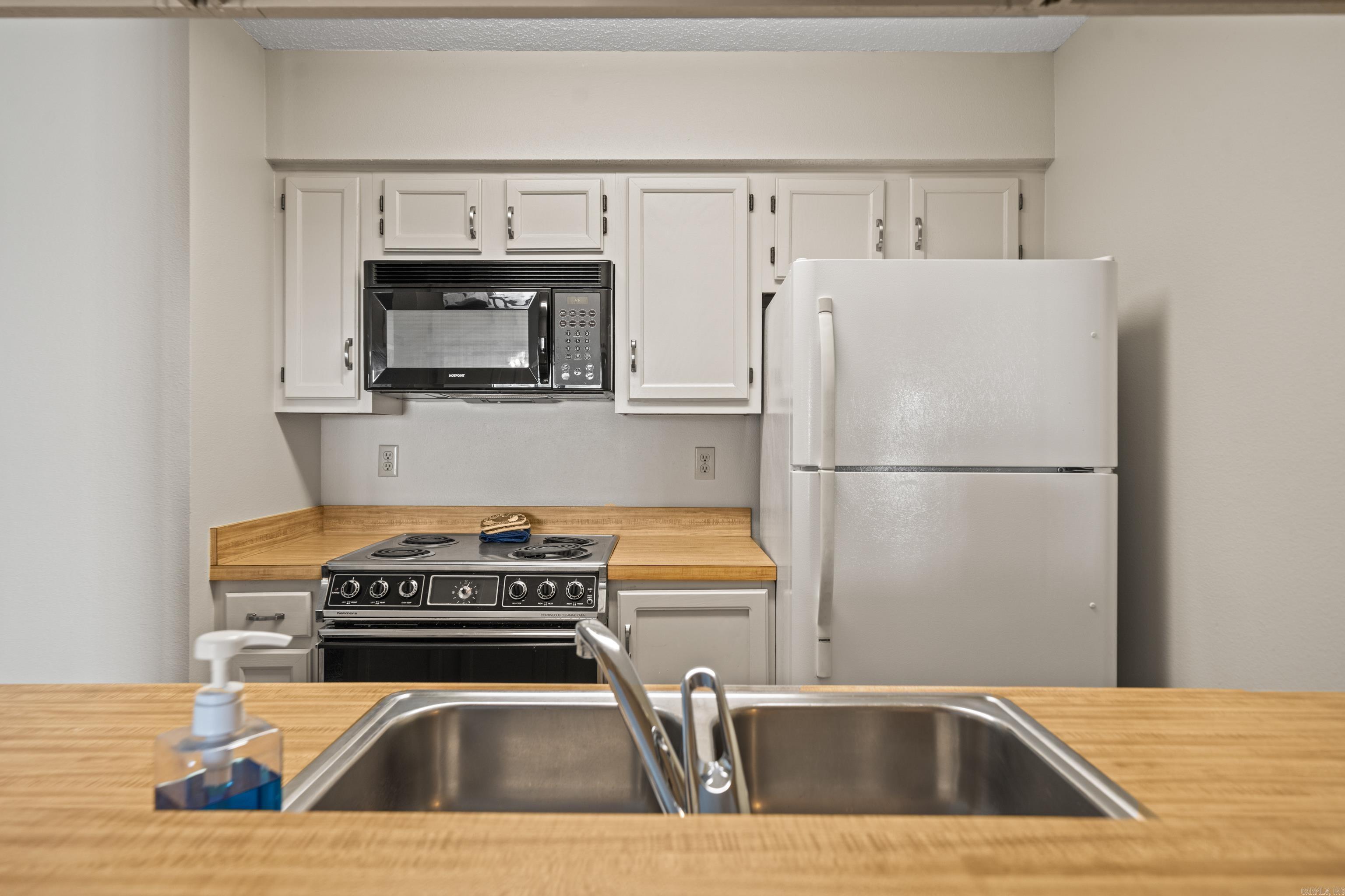 EMERALD ISLE HPR - Residential