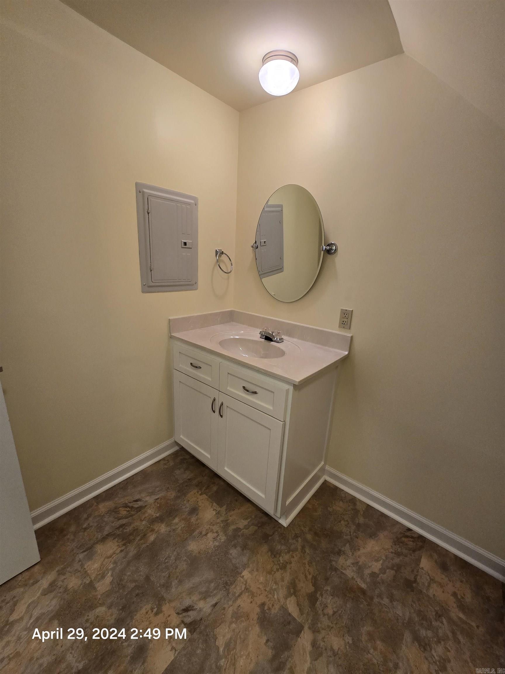 INDIAN HILLS - Residential