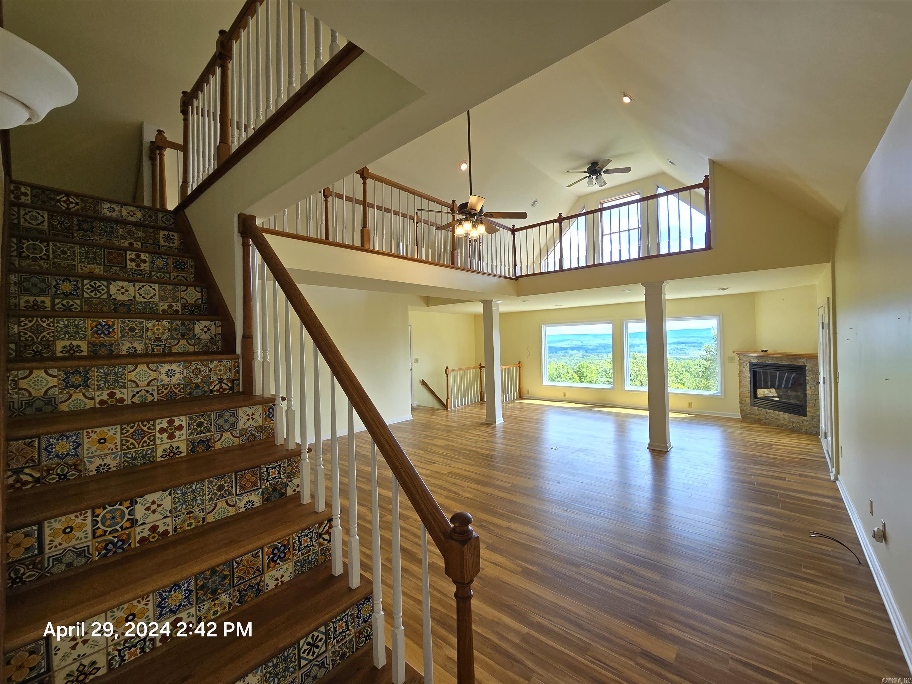 INDIAN HILLS - Residential