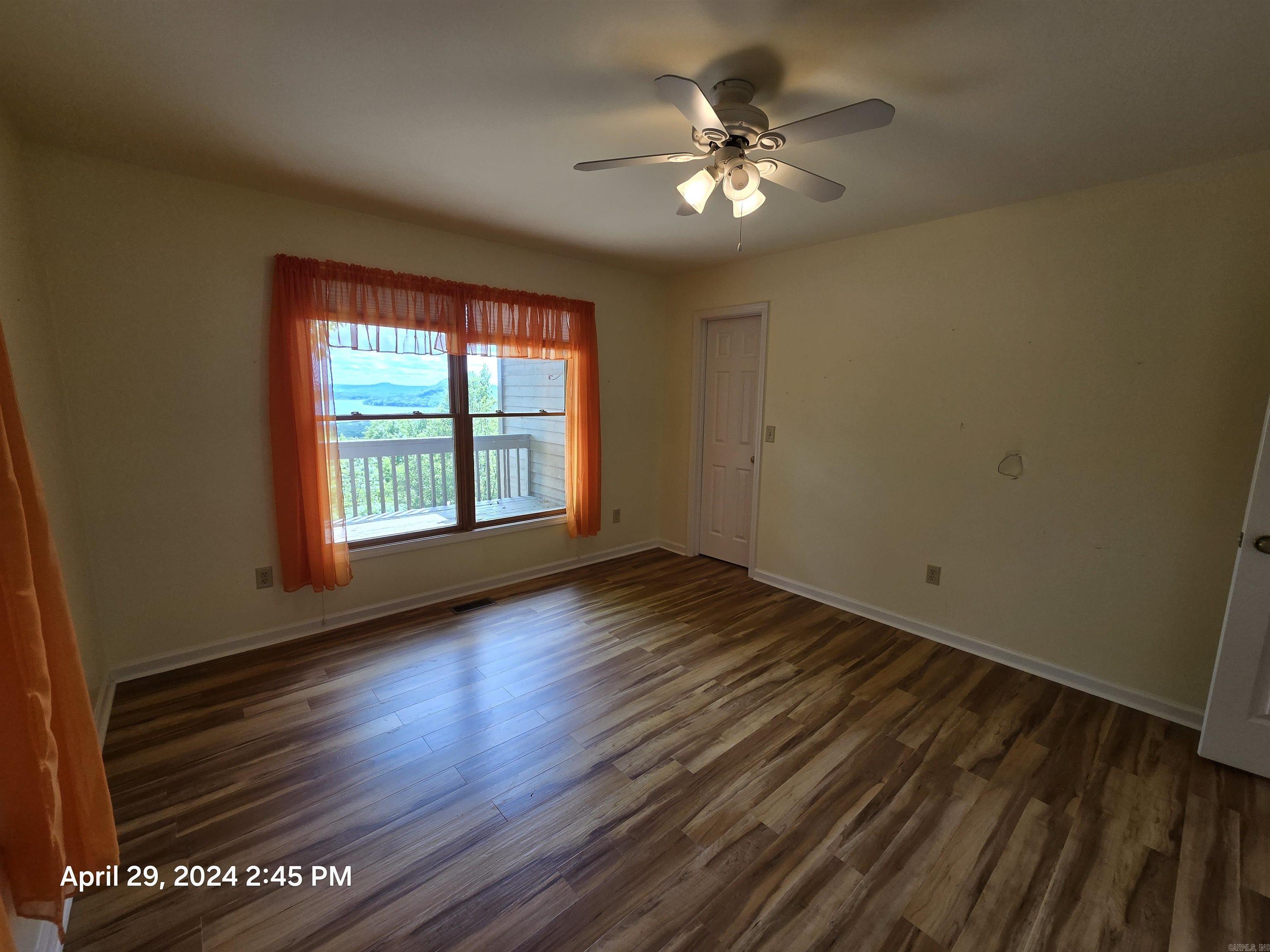 INDIAN HILLS - Residential