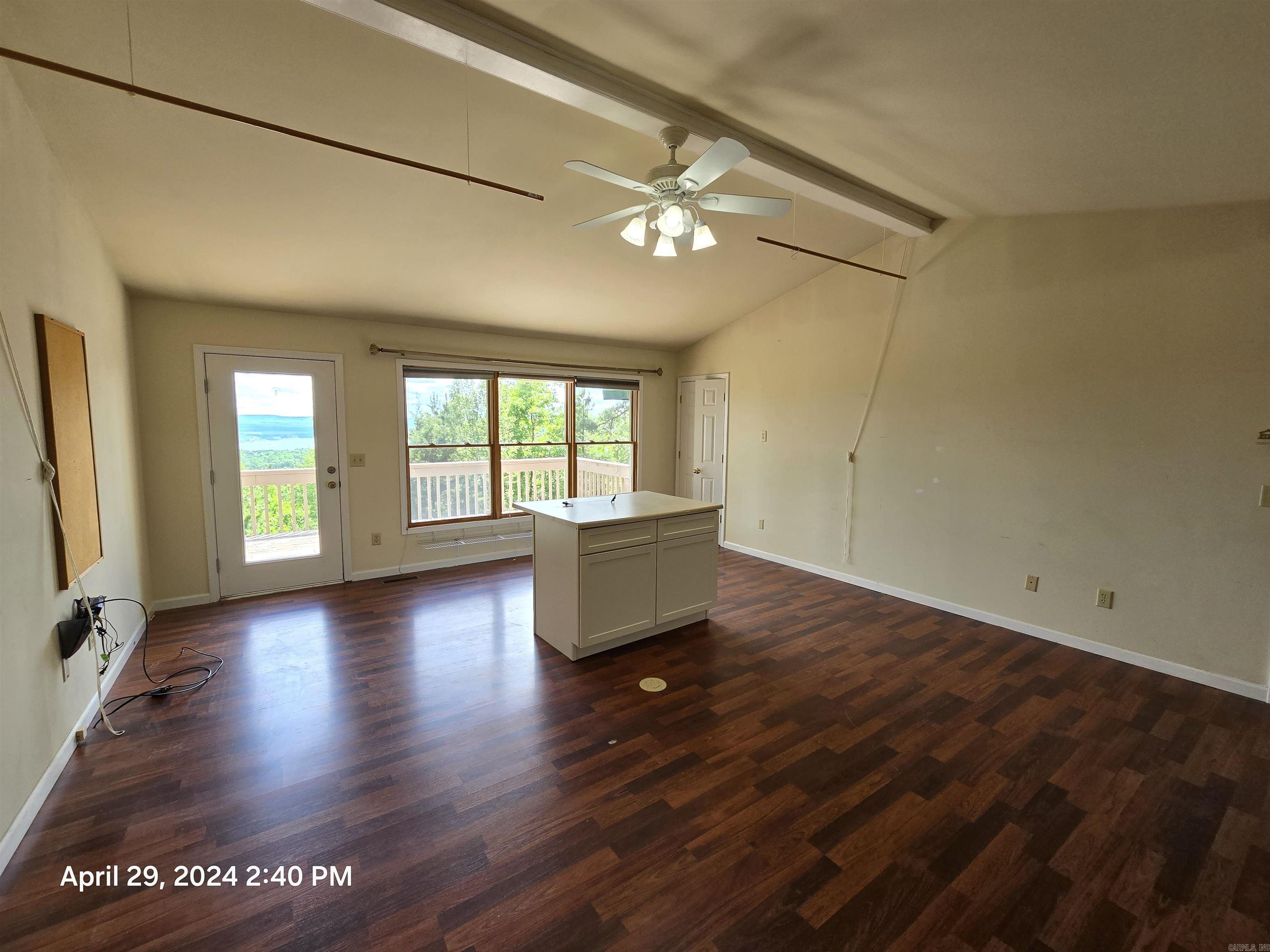 INDIAN HILLS - Residential