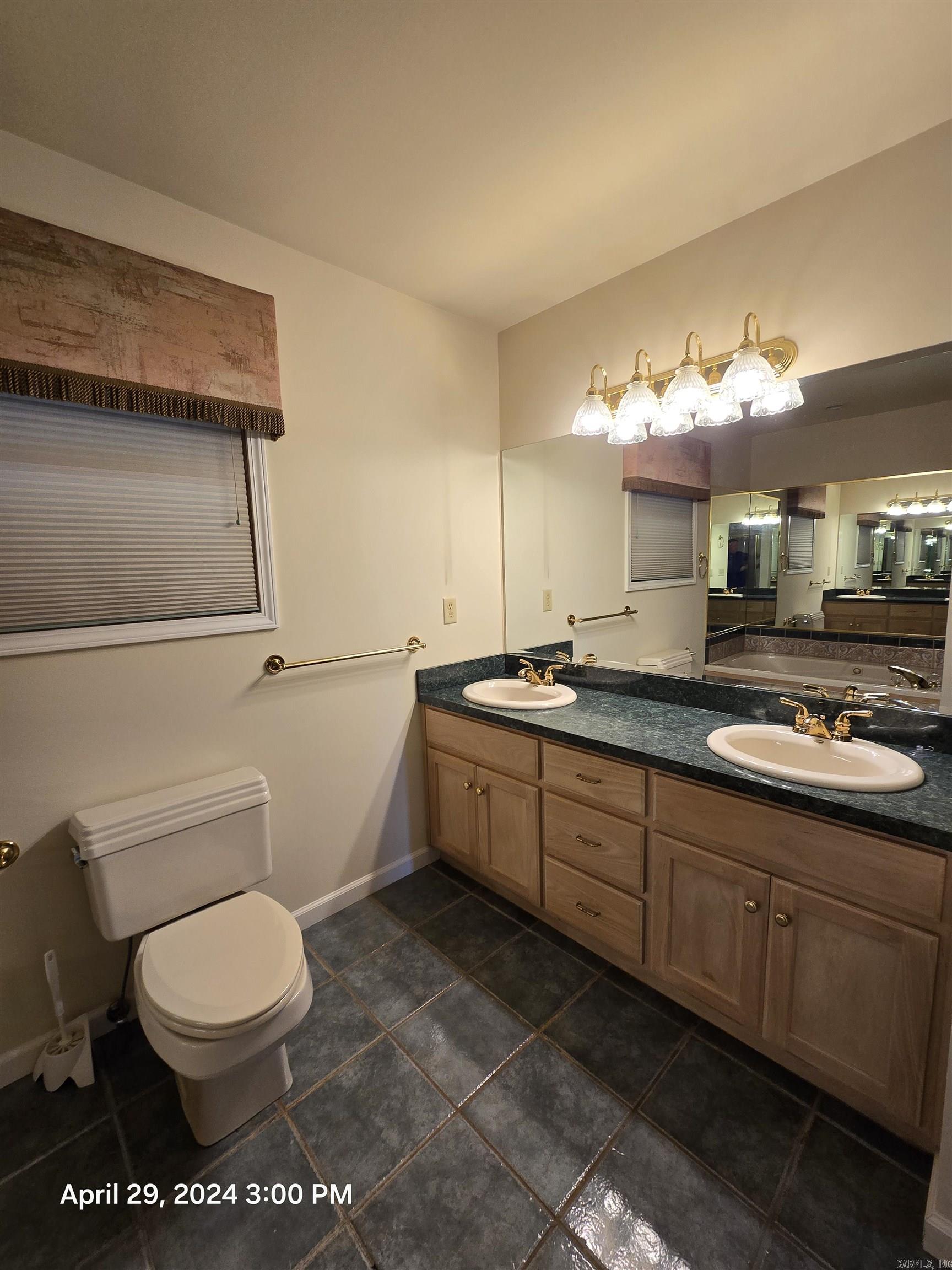 INDIAN HILLS - Residential