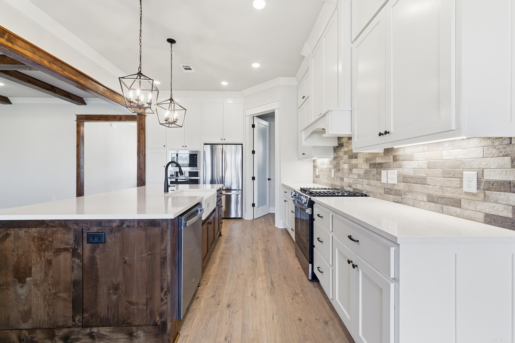 AUGUSTA ESTATES - Residential