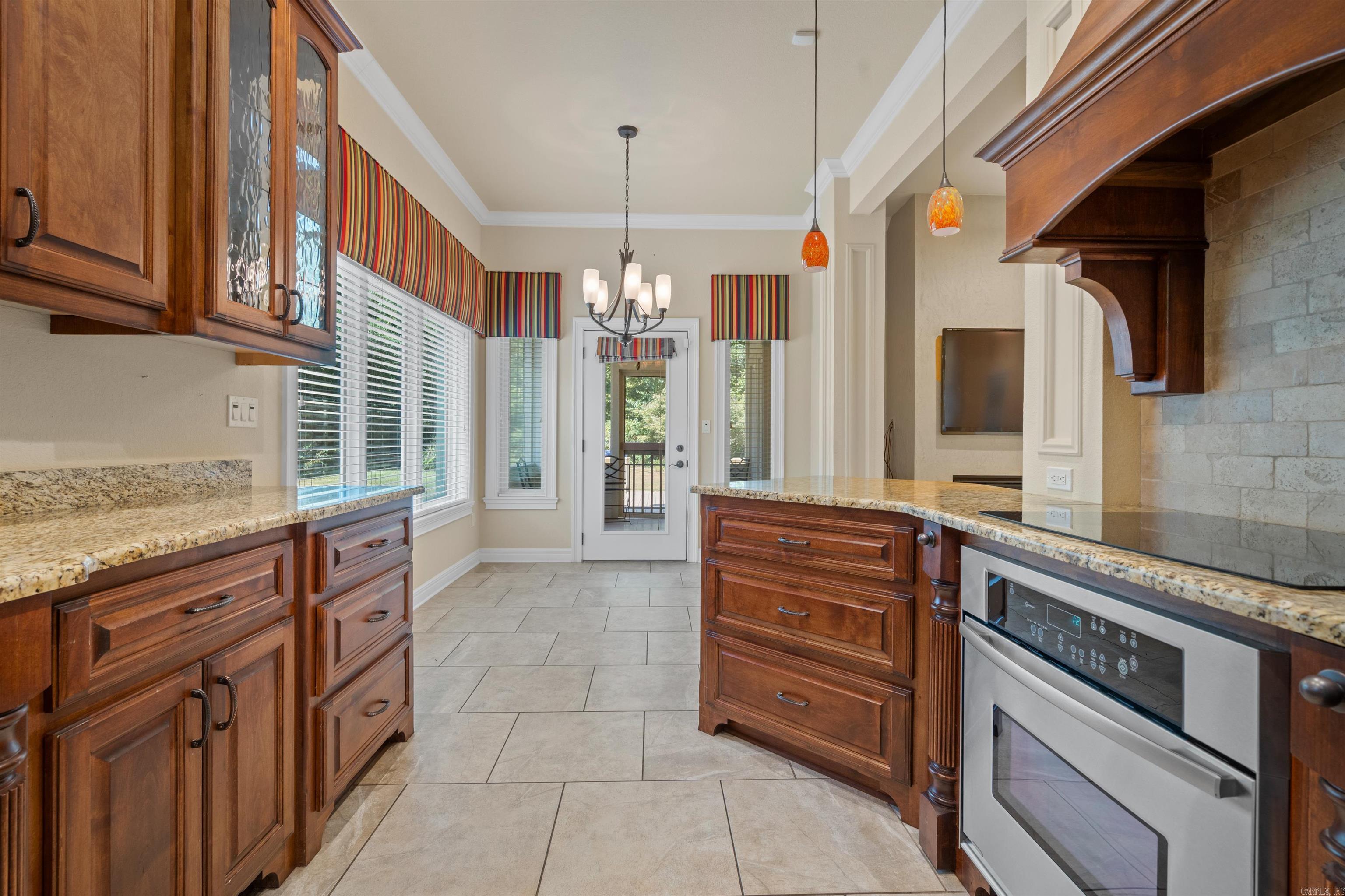 BLUE MOON - Residential