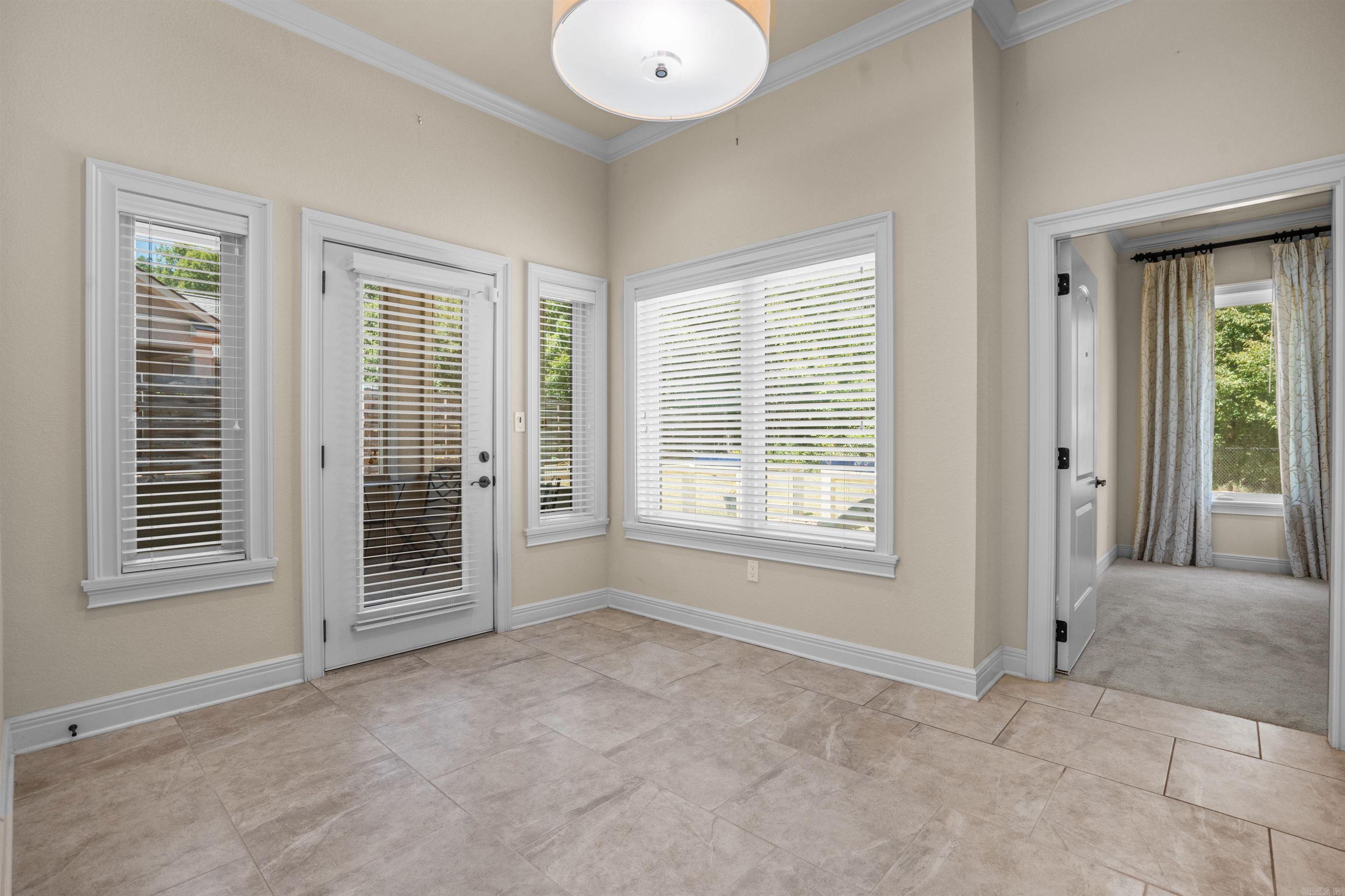 BLUE MOON - Residential