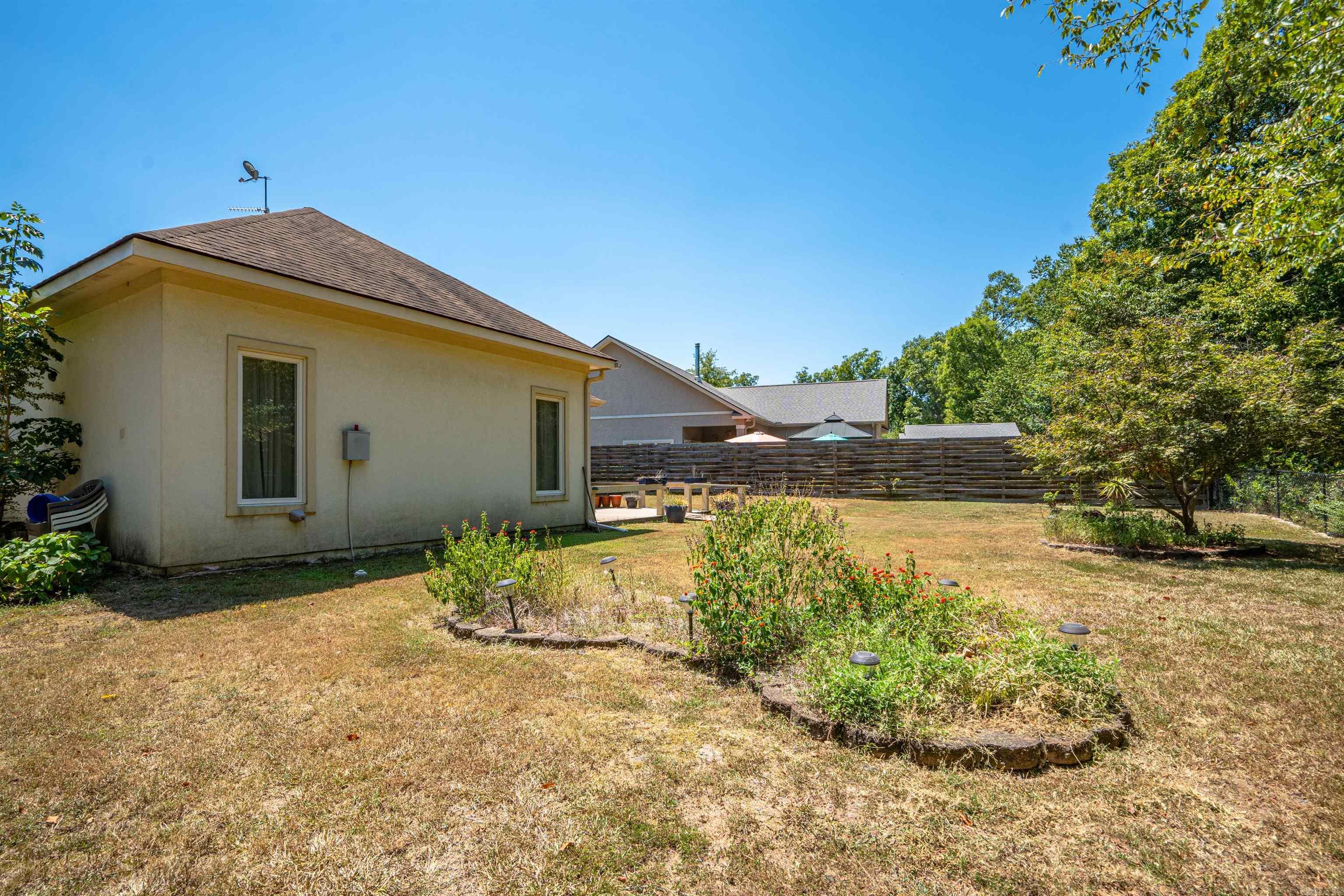 BLUE MOON - Residential