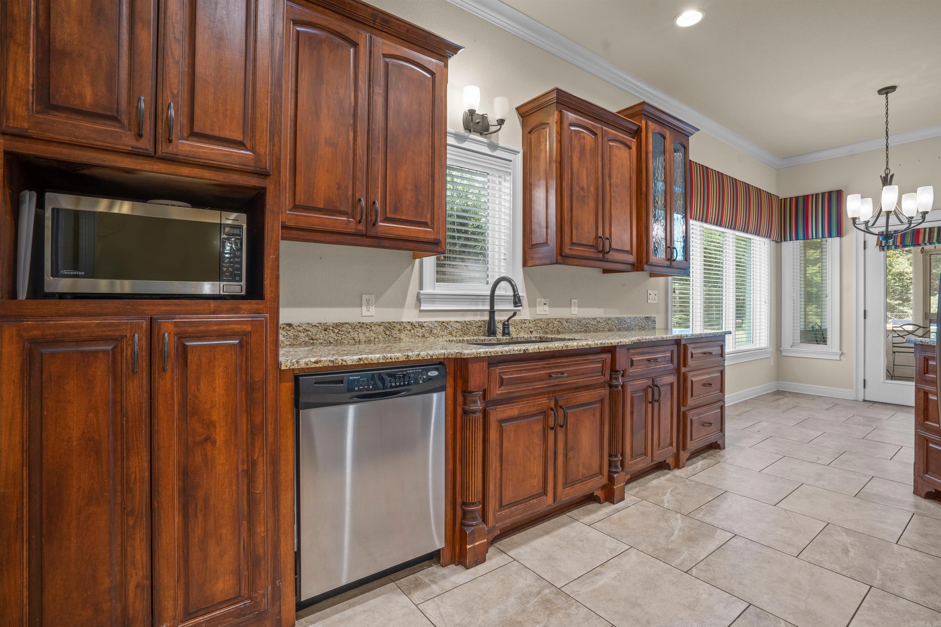 BLUE MOON - Residential