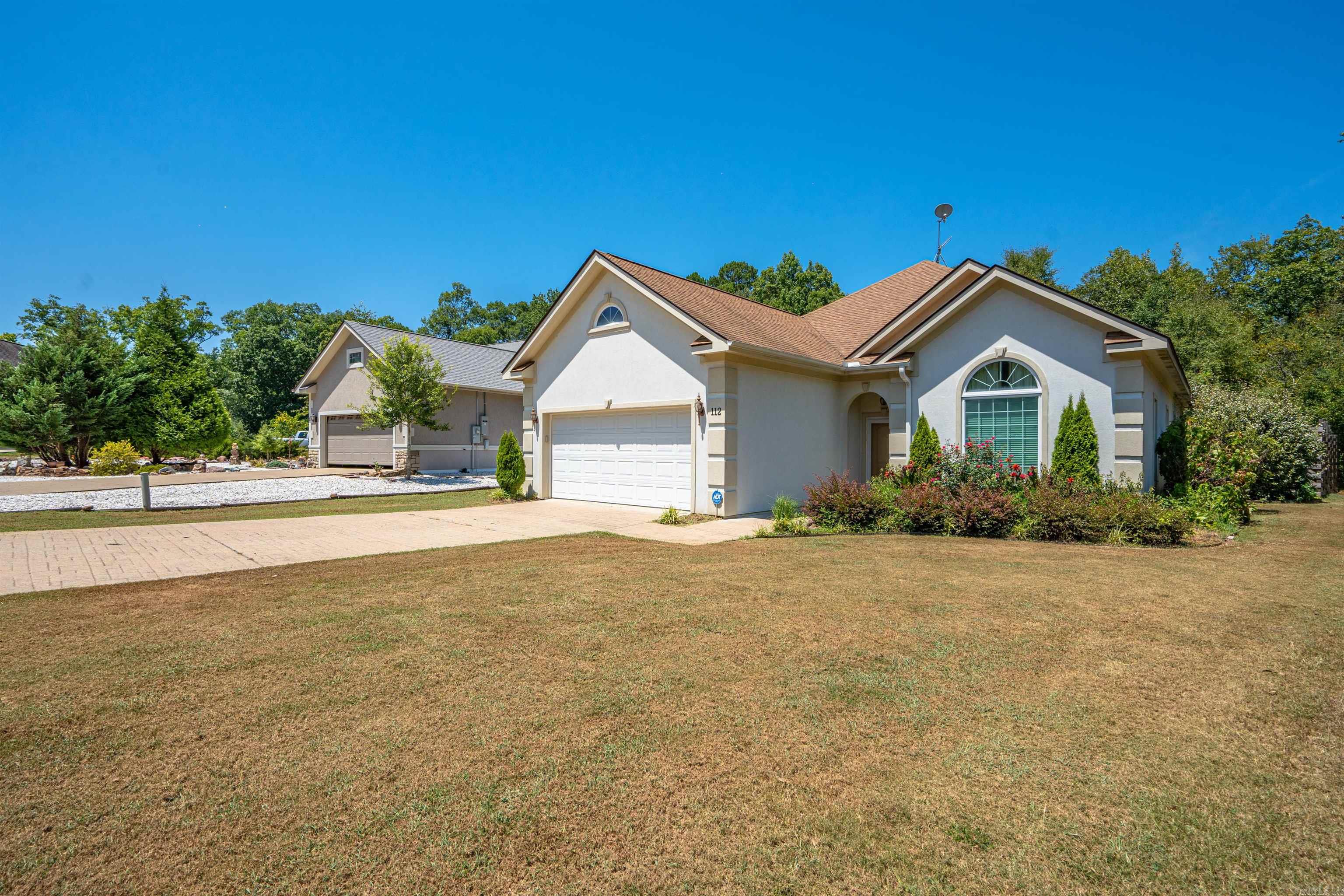 BLUE MOON - Residential