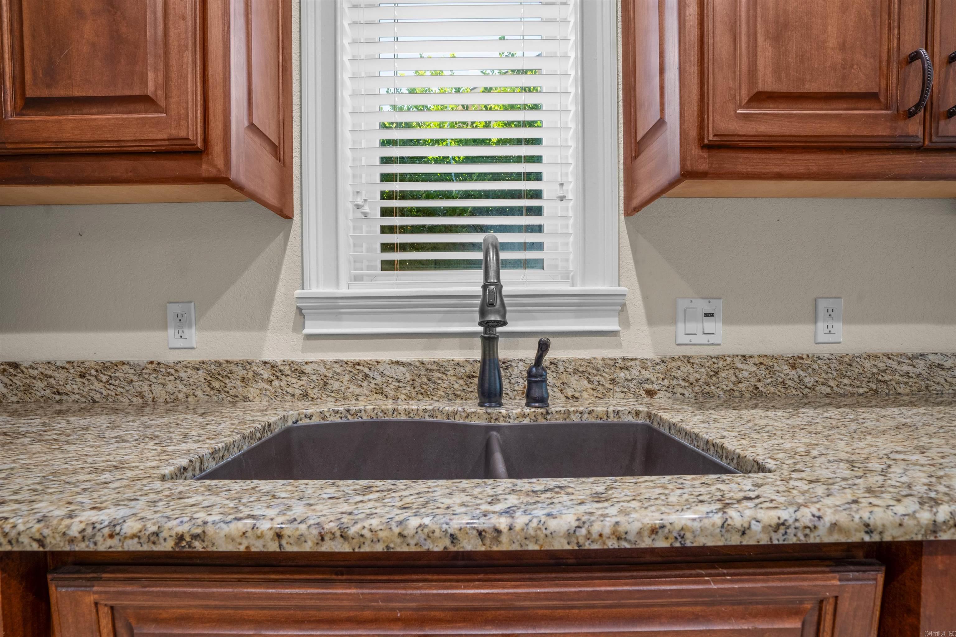 BLUE MOON - Residential