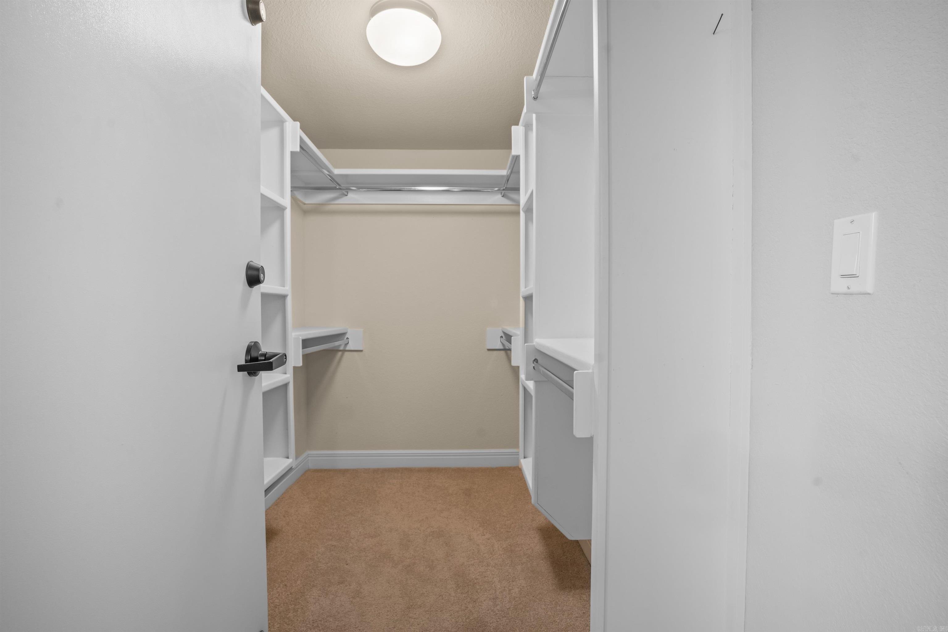 BLUE MOON - Residential