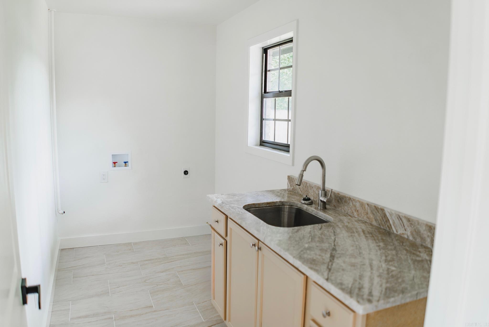 BINNS - Residential