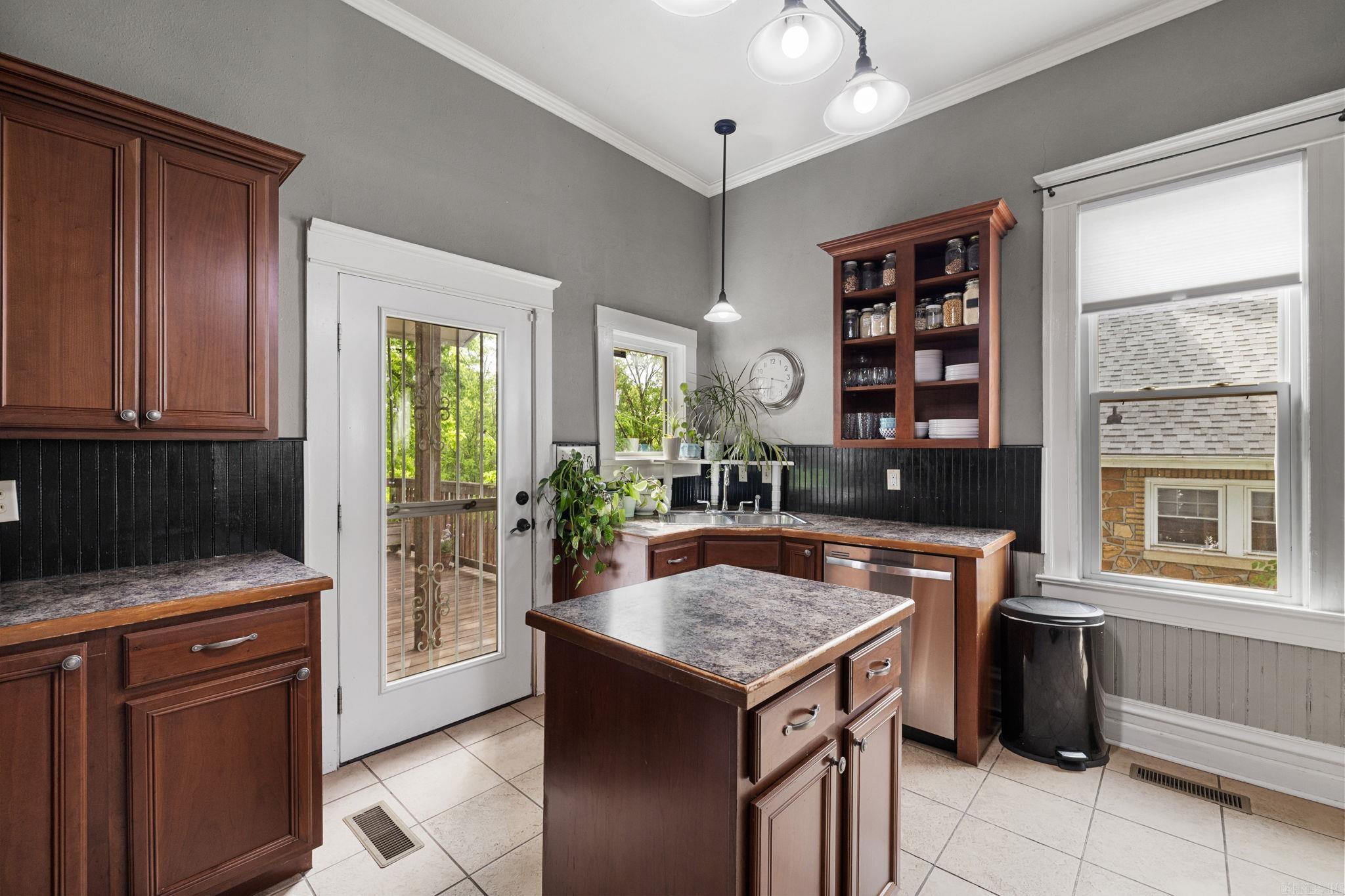 CAPITOL VIEW - Residential