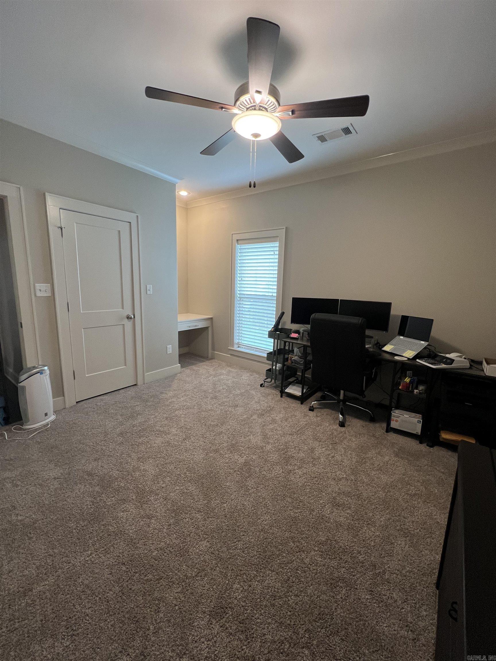 ROBYNMAR - Residential