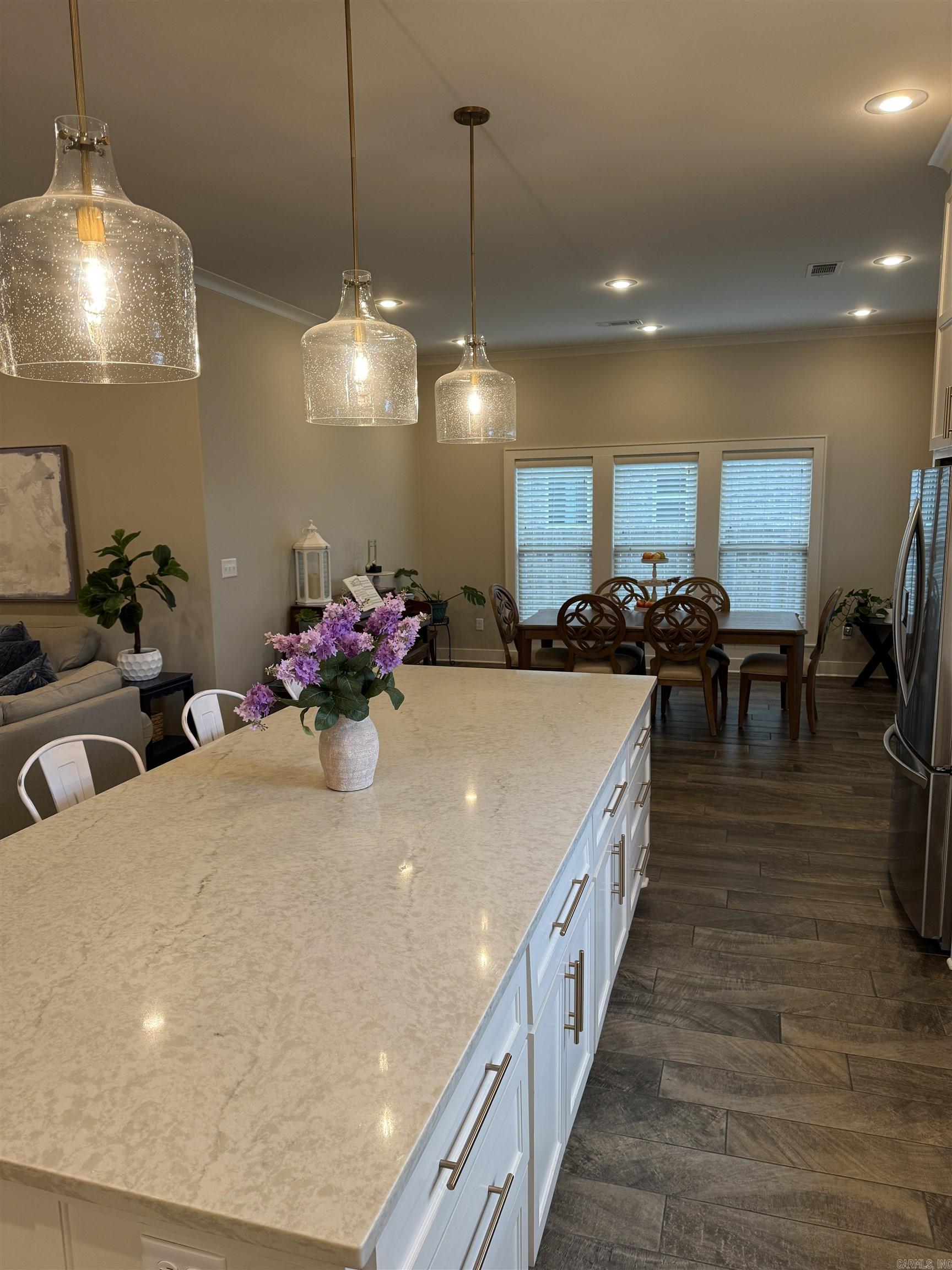 ROBYNMAR - Residential