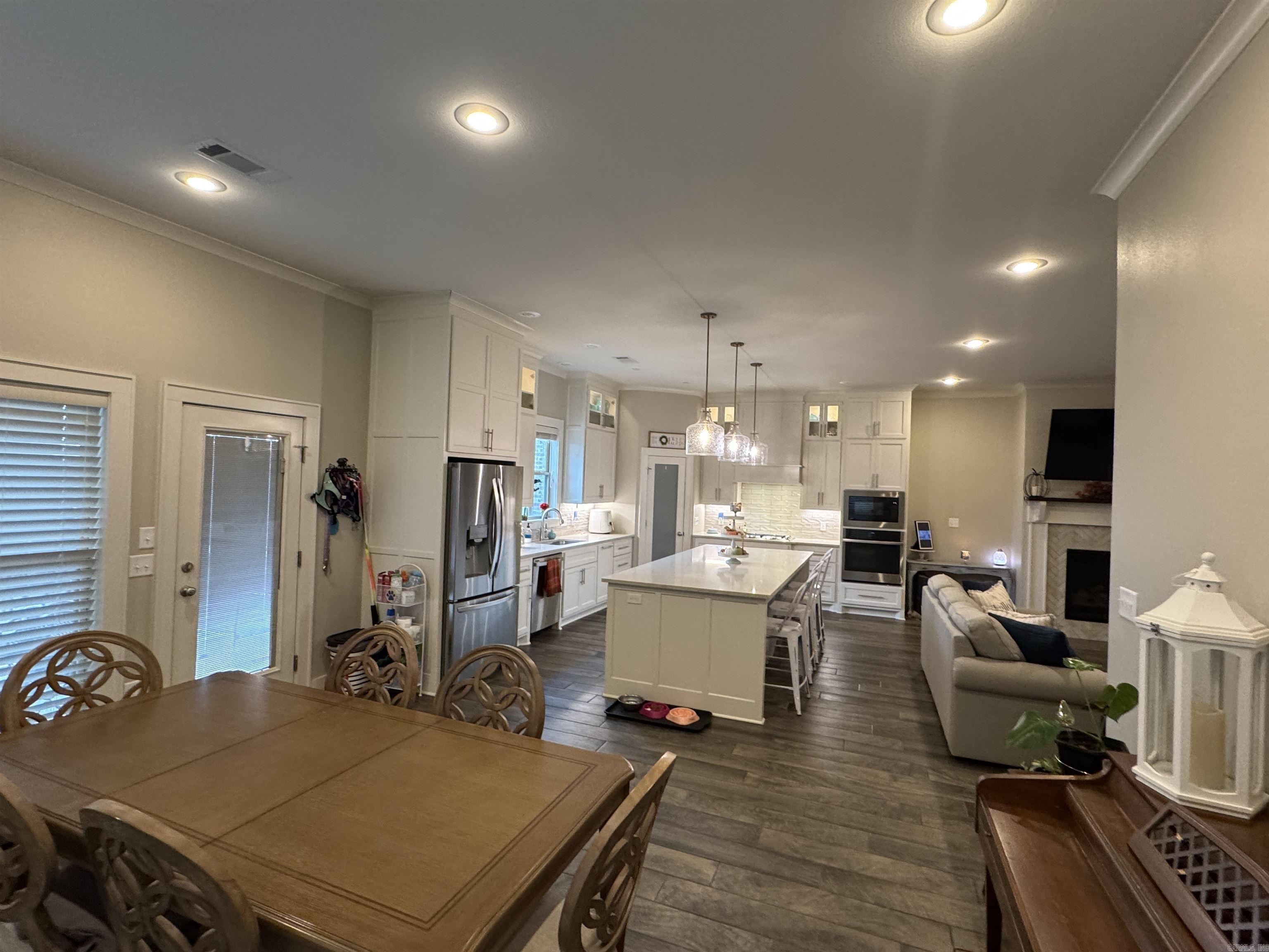 ROBYNMAR - Residential