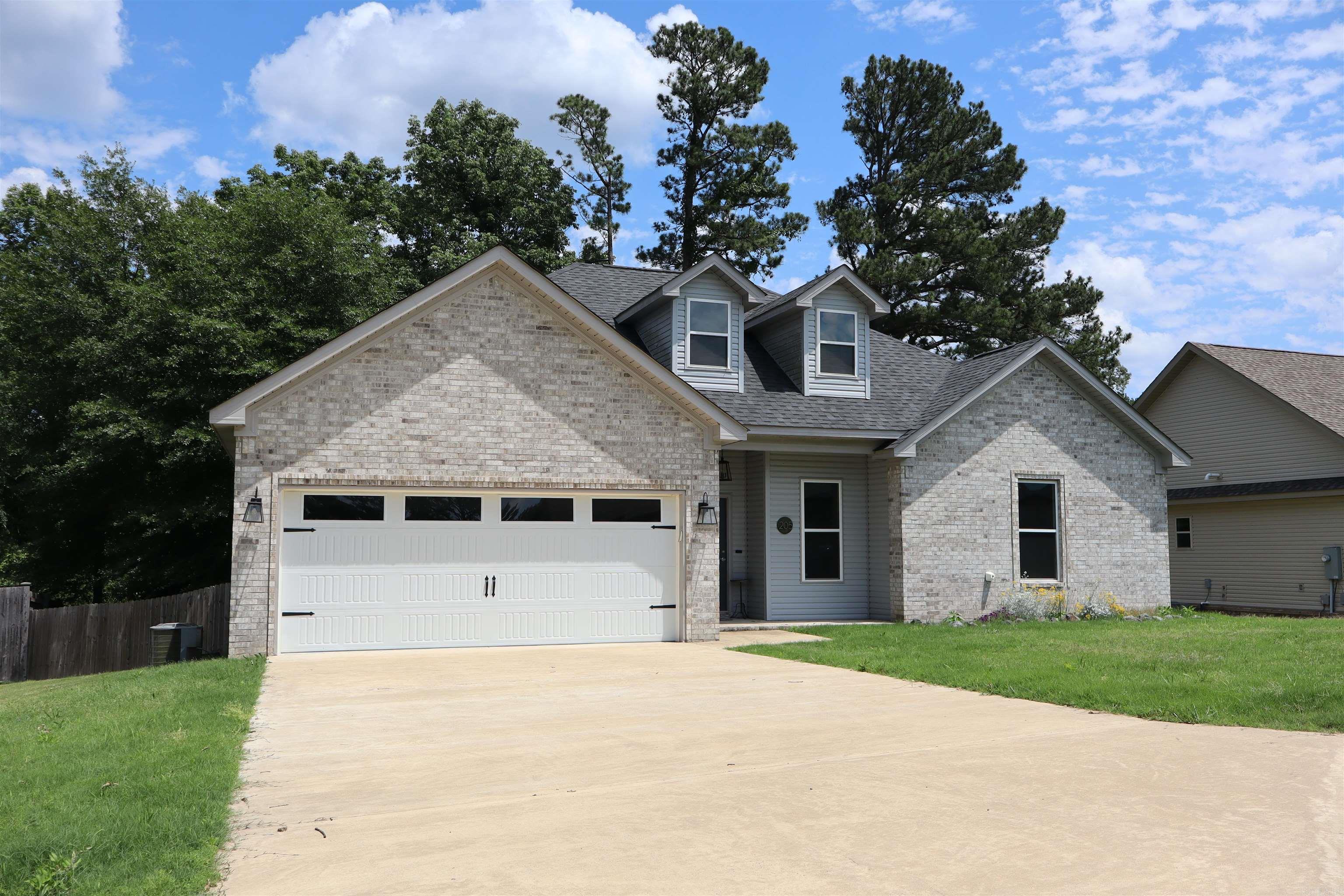 Walkway Pointe - Residential Lease