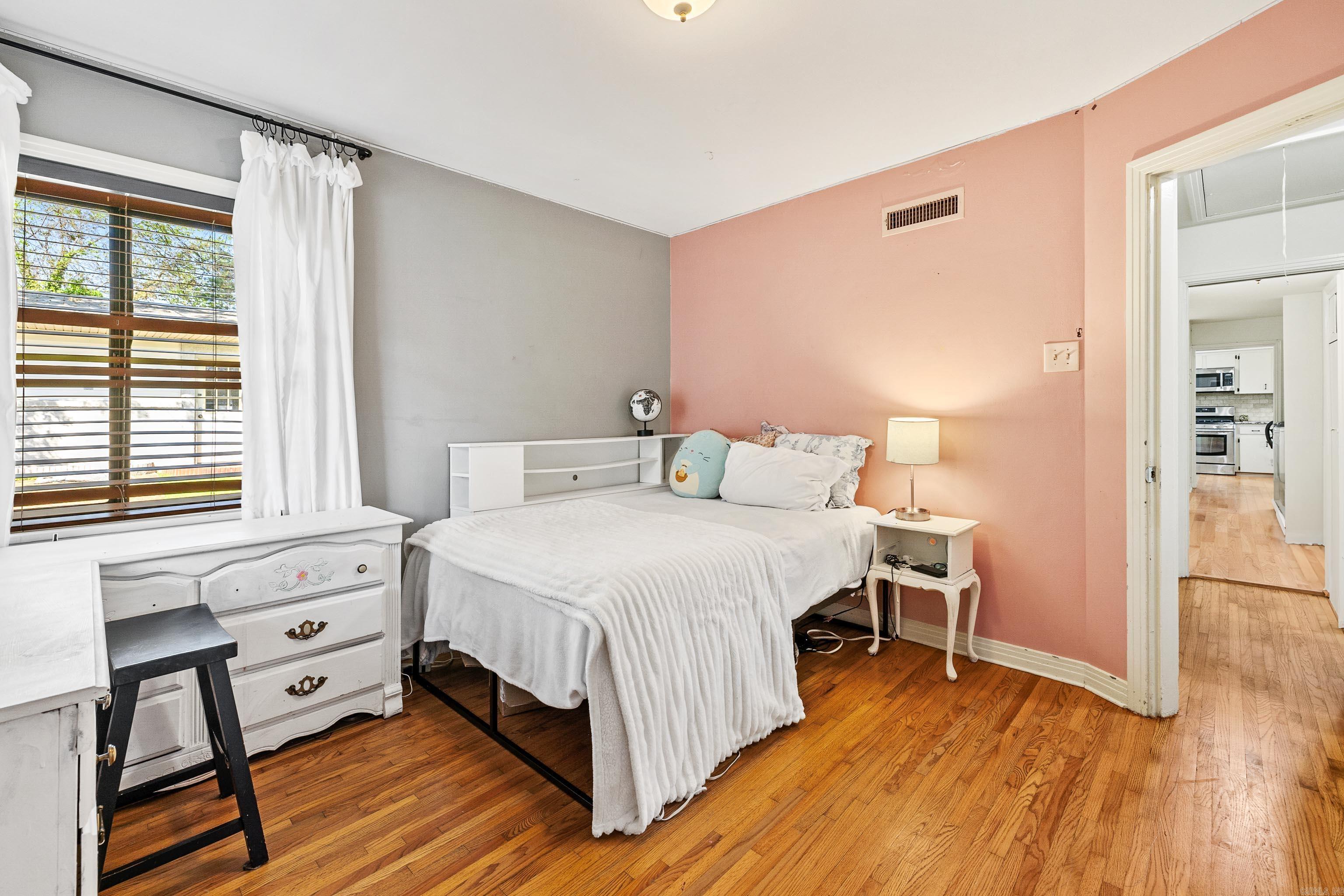 KINGWOOD PLACE - Residential